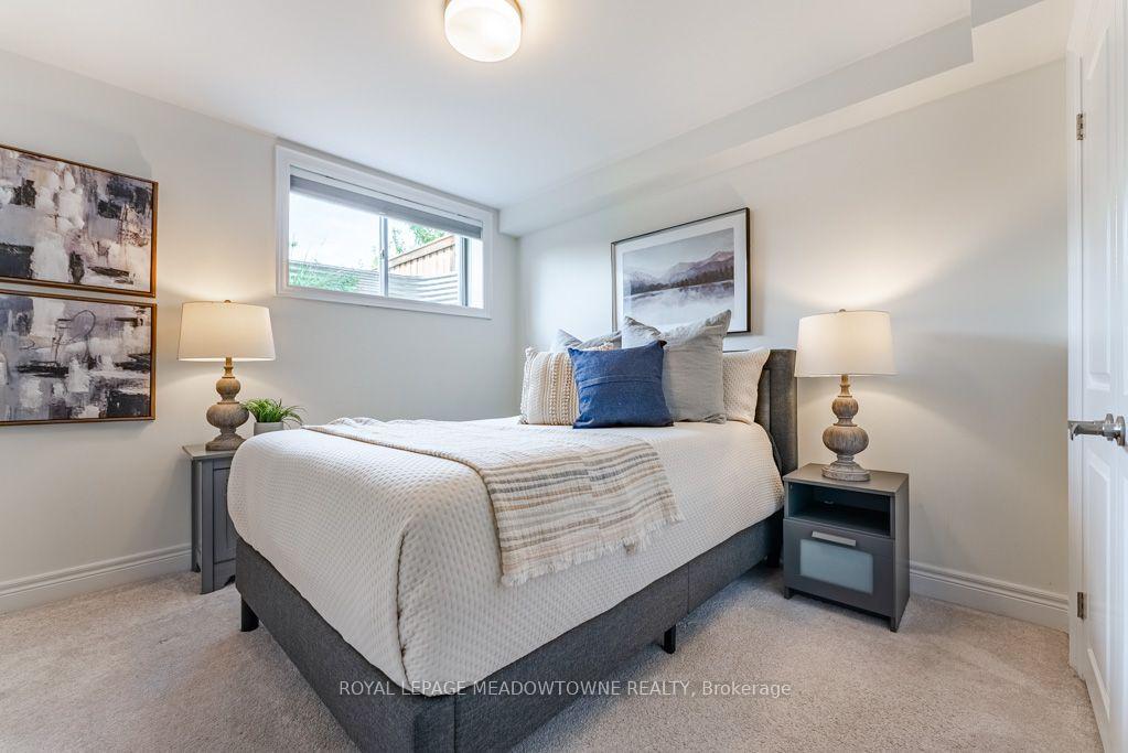 Photo 35 of 461 Parent Place, Milton, Ford — HOMEH