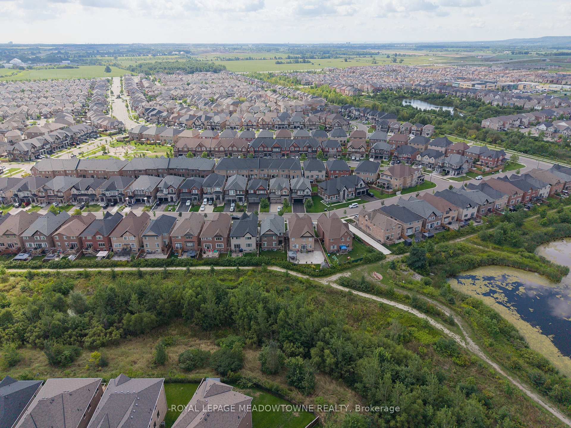 Photo 40 of 461 Parent Place, Milton, Ford — HOMEH