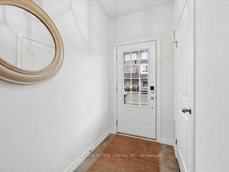 Photo 4 of Unit 9, 122 Dundas Street E, Hamilton, Waterdown — HOMEH