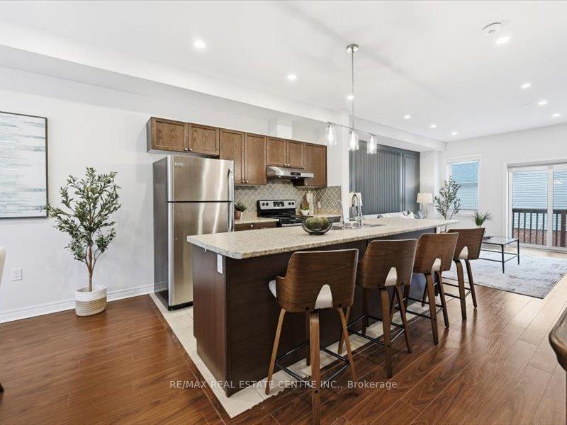 Photo 18 of Unit 9, 122 Dundas Street E, Hamilton, Waterdown — HOMEH