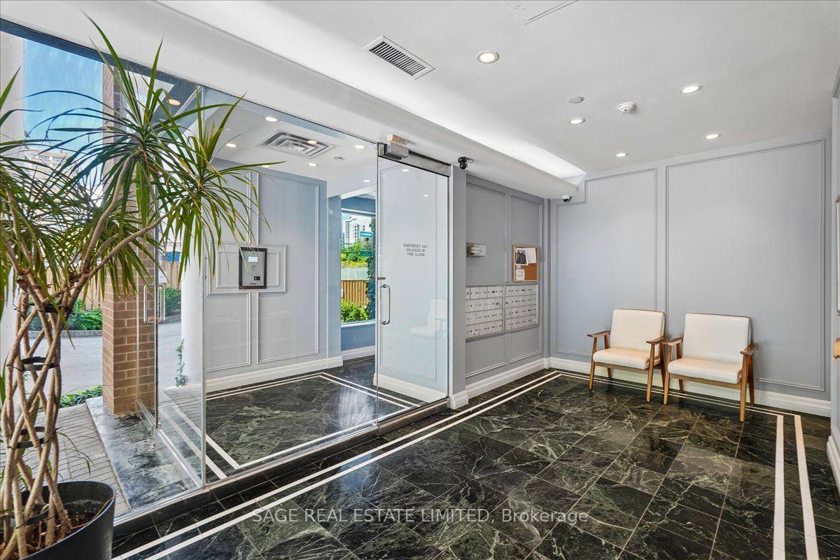 Photo 6 of Unit 901, 97 Lawton Boulevard, Toronto, Yonge-St. Clair — HOMEH