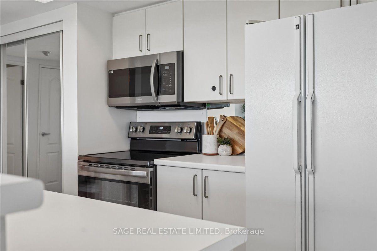 Photo 24 of Unit 901, 97 Lawton Boulevard, Toronto, Yonge-St. Clair — HOMEH