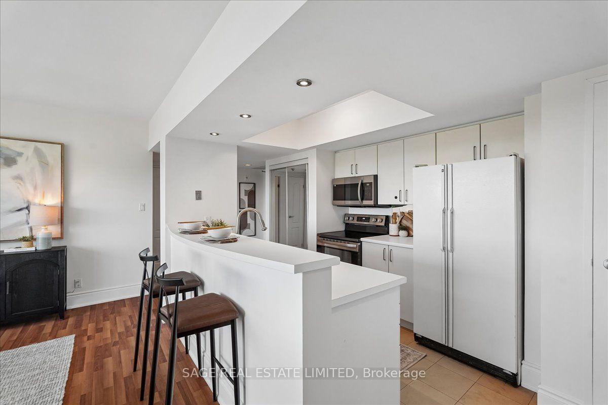 Photo 26 of Unit 901, 97 Lawton Boulevard, Toronto, Yonge-St. Clair — HOMEH
