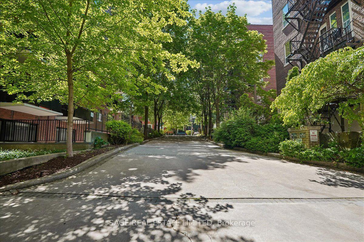 Photo 37 of Unit 901, 97 Lawton Boulevard, Toronto, Yonge-St. Clair — HOMEH