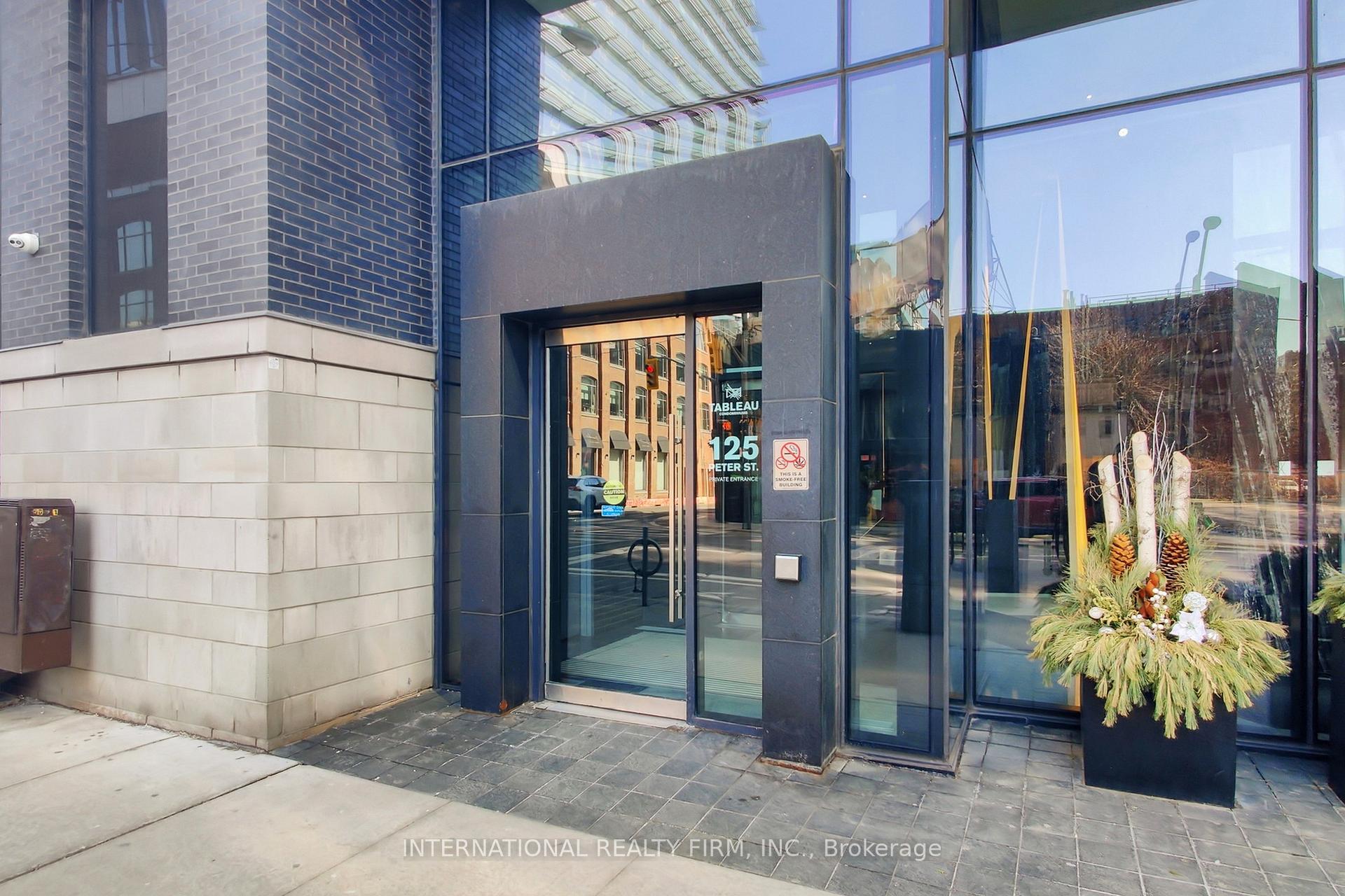 Photo 5 of Unit 1710, 125 Peter Street, Toronto, Waterfront Communities — HOMEH