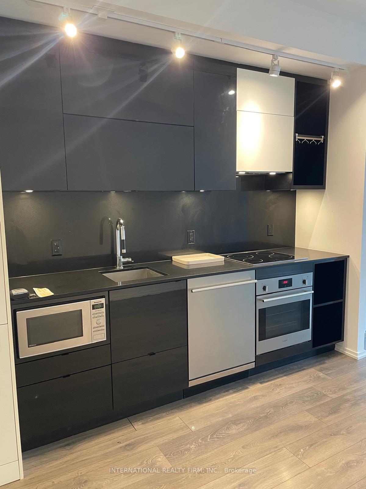 Photo 22 of Unit 1710, 125 Peter Street, Toronto, Waterfront Communities — HOMEH