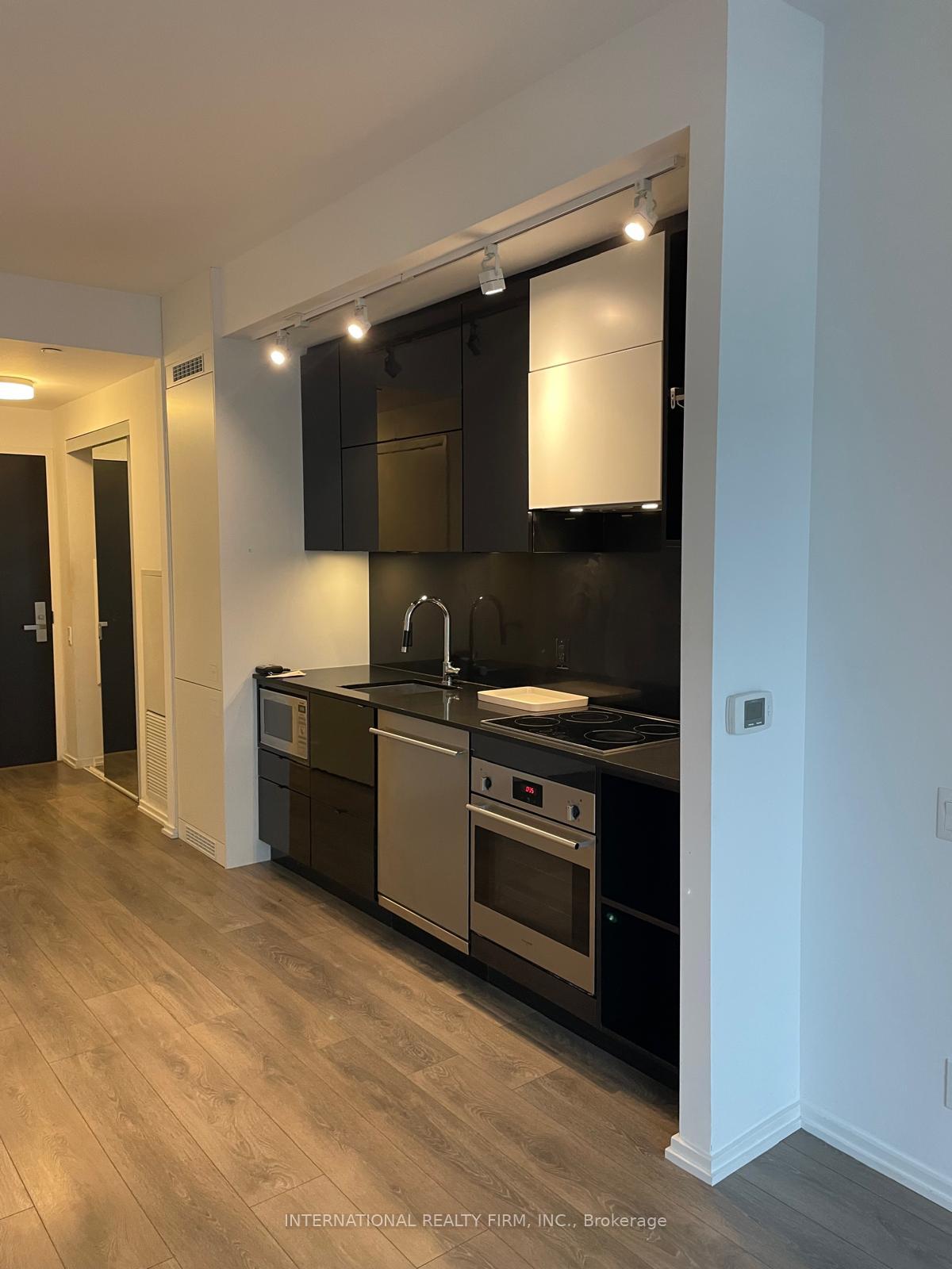 Photo 36 of Unit 1710, 125 Peter Street, Toronto, Waterfront Communities — HOMEH