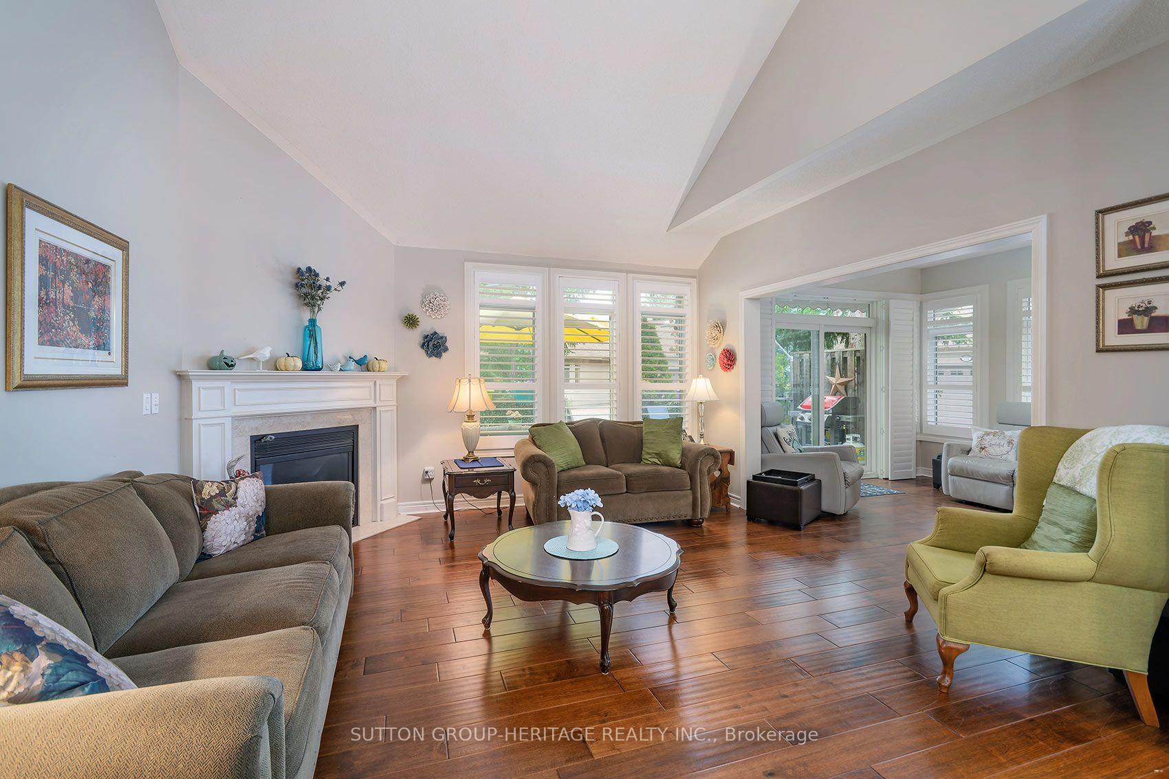 Photo 7 of 38 Augusta Drive Way, Markham, Greensborough — HOMEH