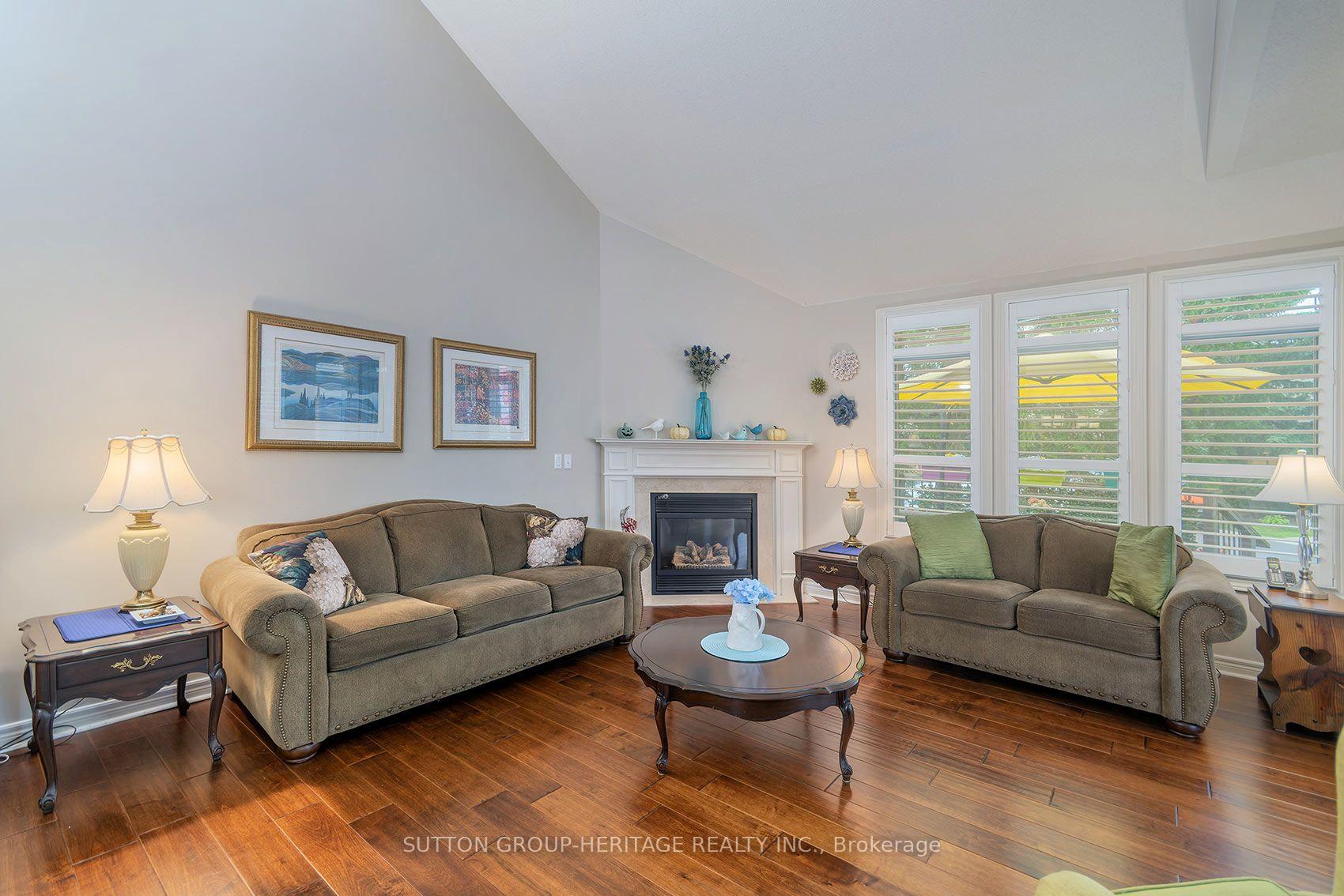Photo 9 of 38 Augusta Drive Way, Markham, Greensborough — HOMEH