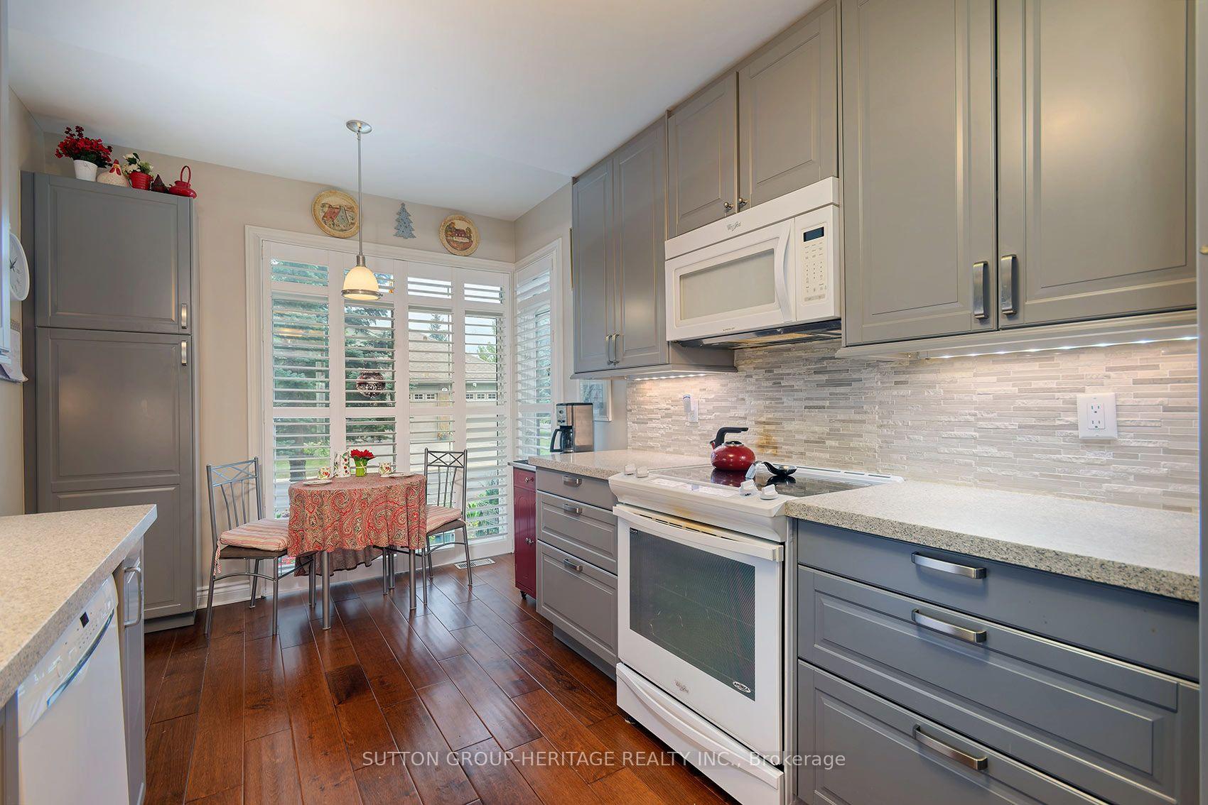Photo 14 of 38 Augusta Drive Way, Markham, Greensborough — HOMEH