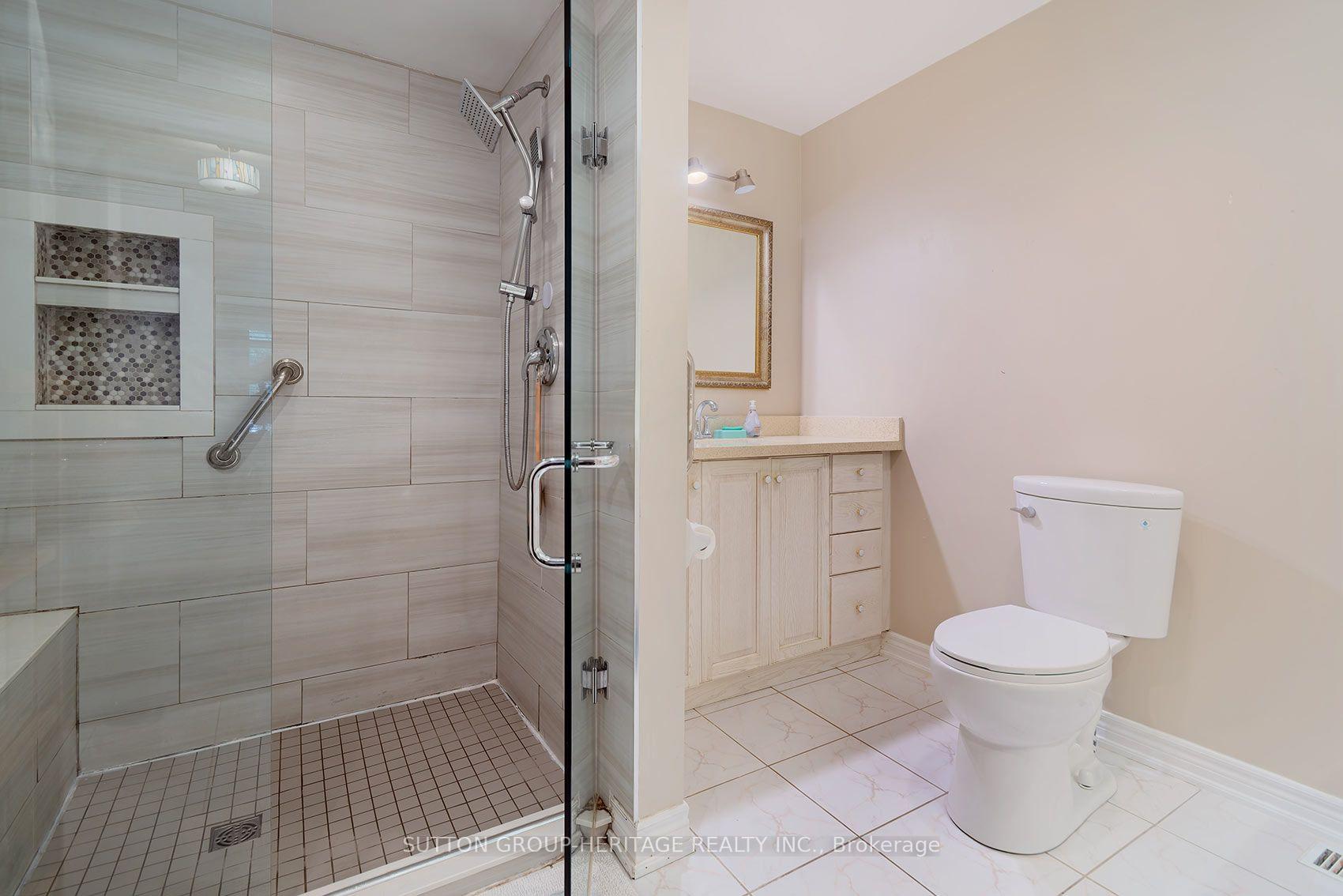 Photo 28 of 38 Augusta Drive Way, Markham, Greensborough — HOMEH