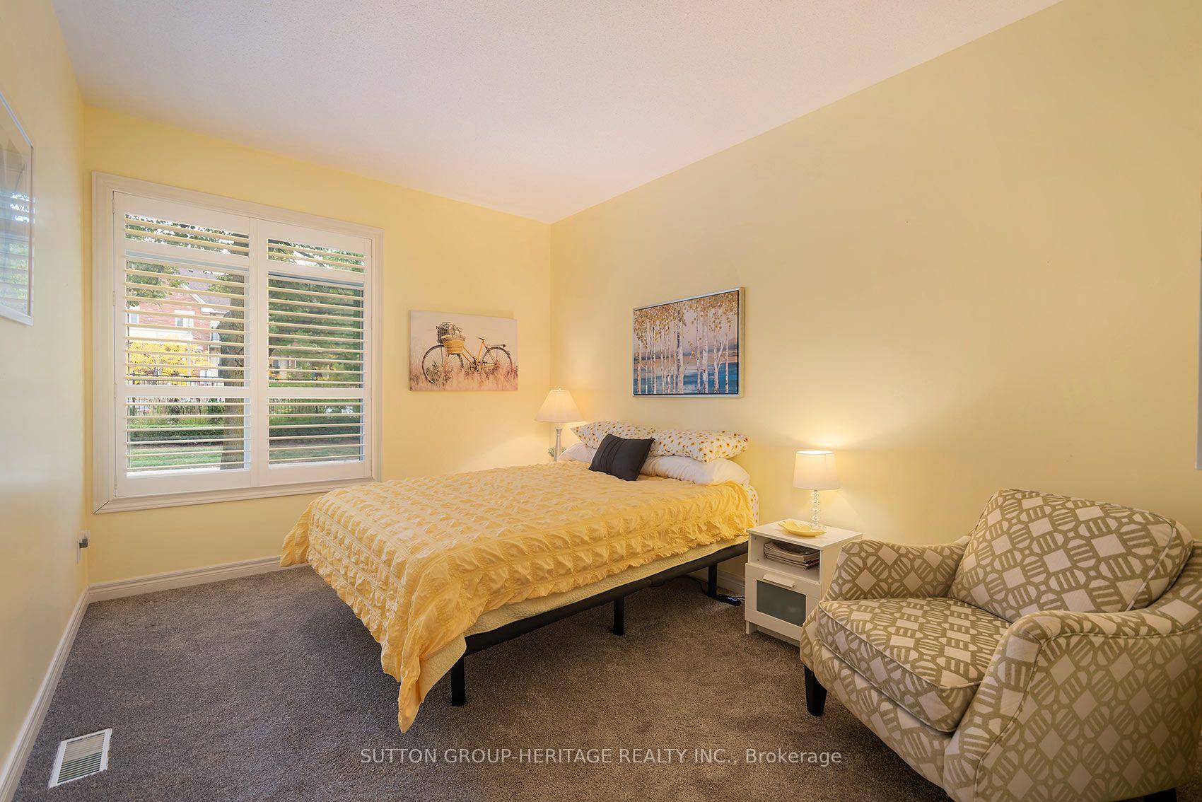Photo 29 of 38 Augusta Drive Way, Markham, Greensborough — HOMEH