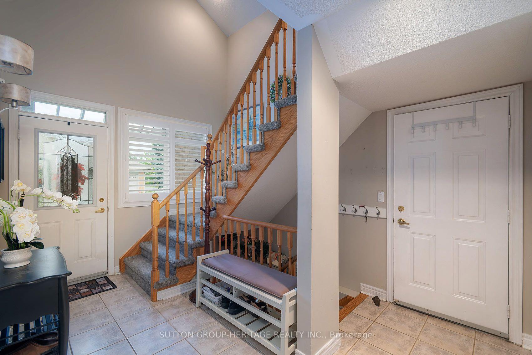 Photo 33 of 38 Augusta Drive Way, Markham, Greensborough — HOMEH