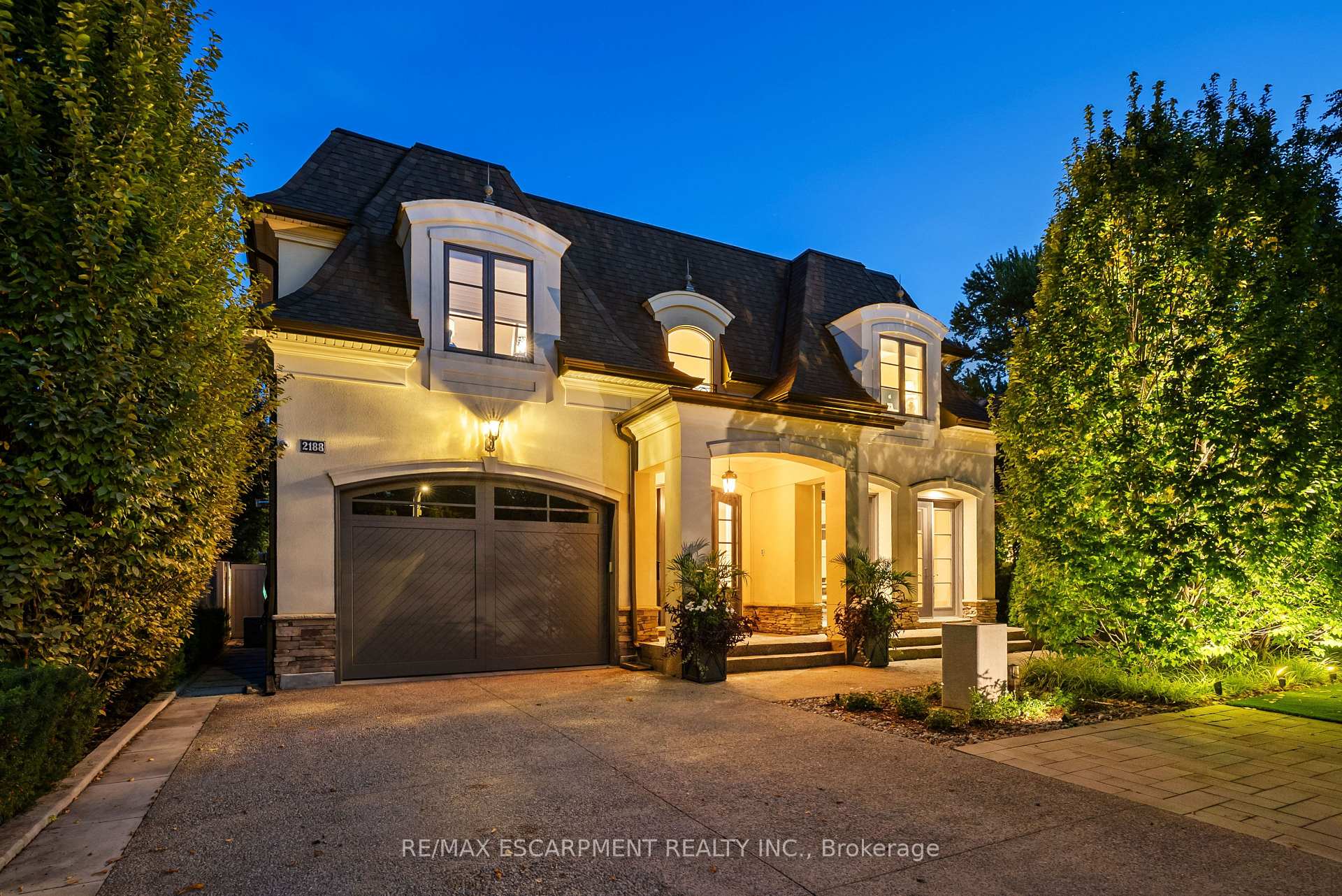 Photo 2 of 2188 Caroline Street, Burlington, Brant — HOMEH