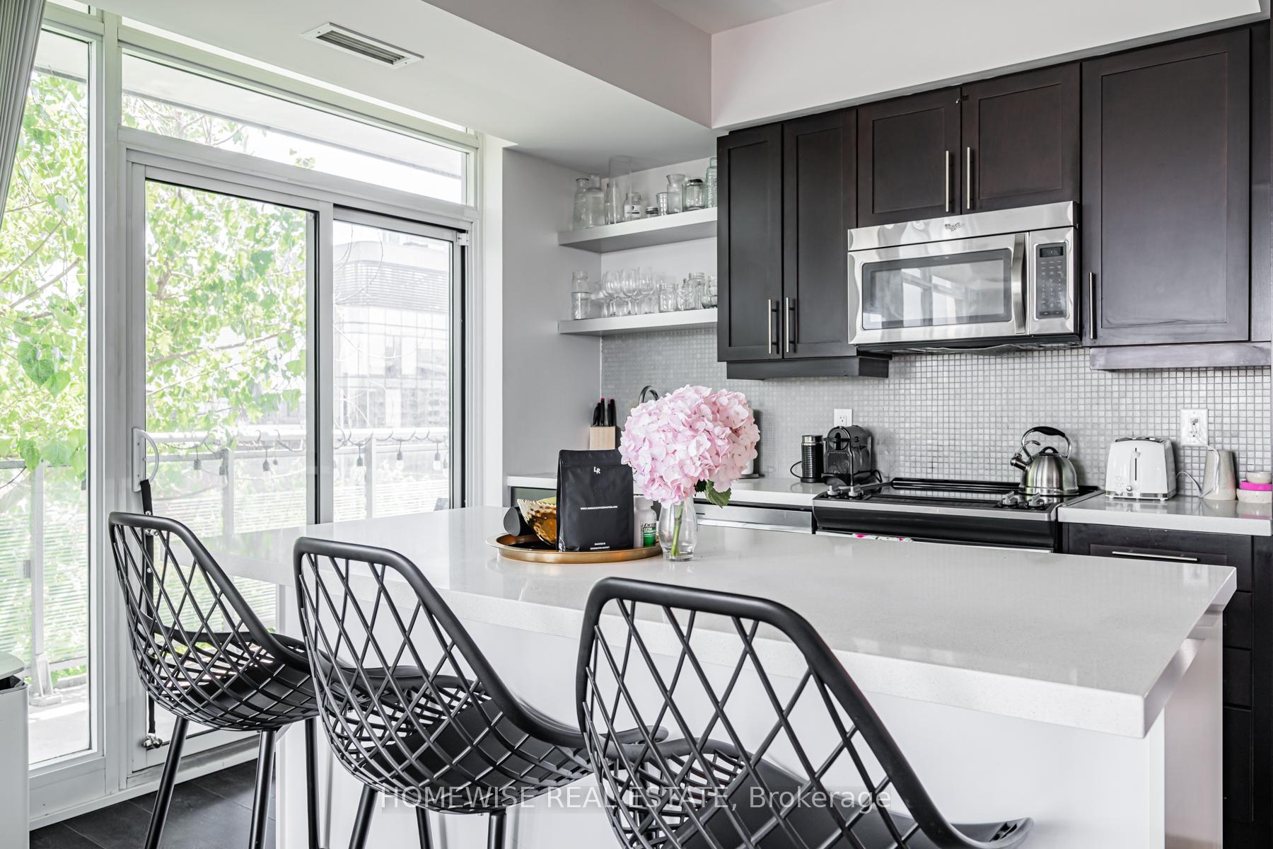 Photo 2 of Unit Lph12, 525 Adelaide Street, Toronto, Waterfront Communities — HOMEH