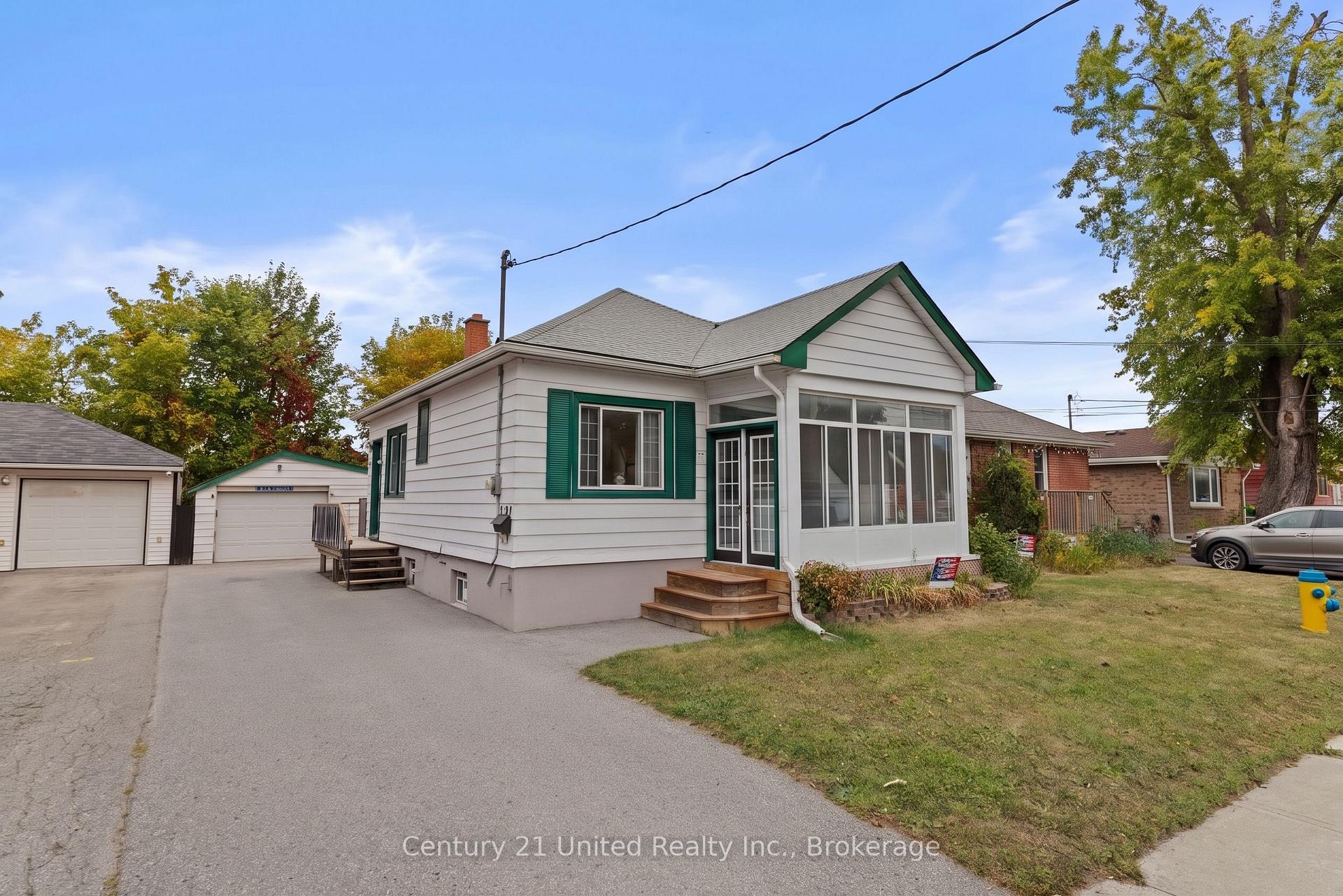 Photo of 528 Brioux Avenue