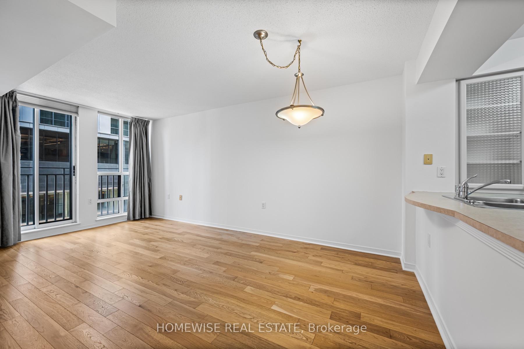 Photo 6 of Unit 601, 388 Bloor Street E, Toronto, Rosedale-Moore Park — HOMEH