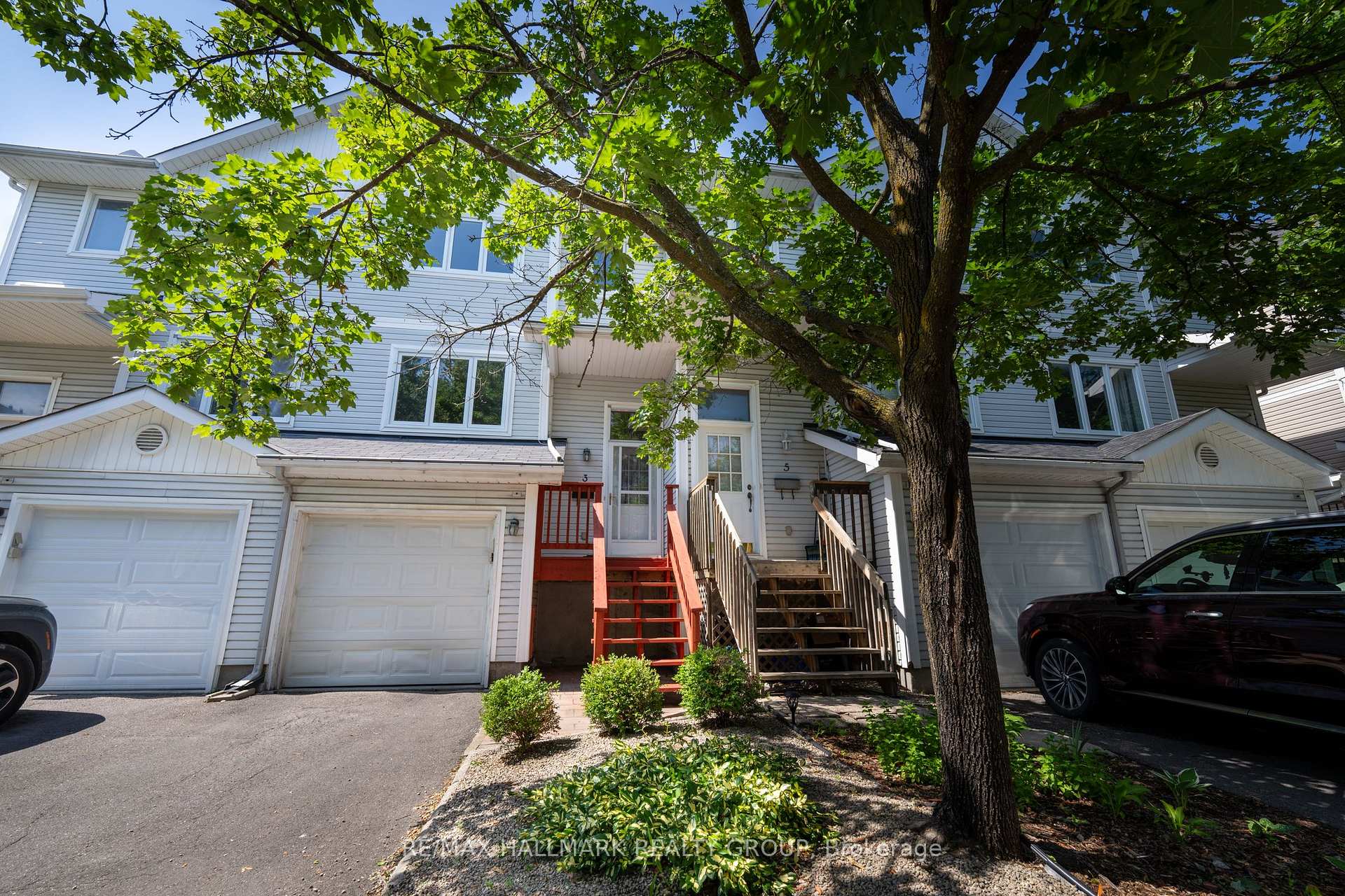 Photo 2 of 3 Seth Private, Ottawa, Carson Meadows — HOMEH
