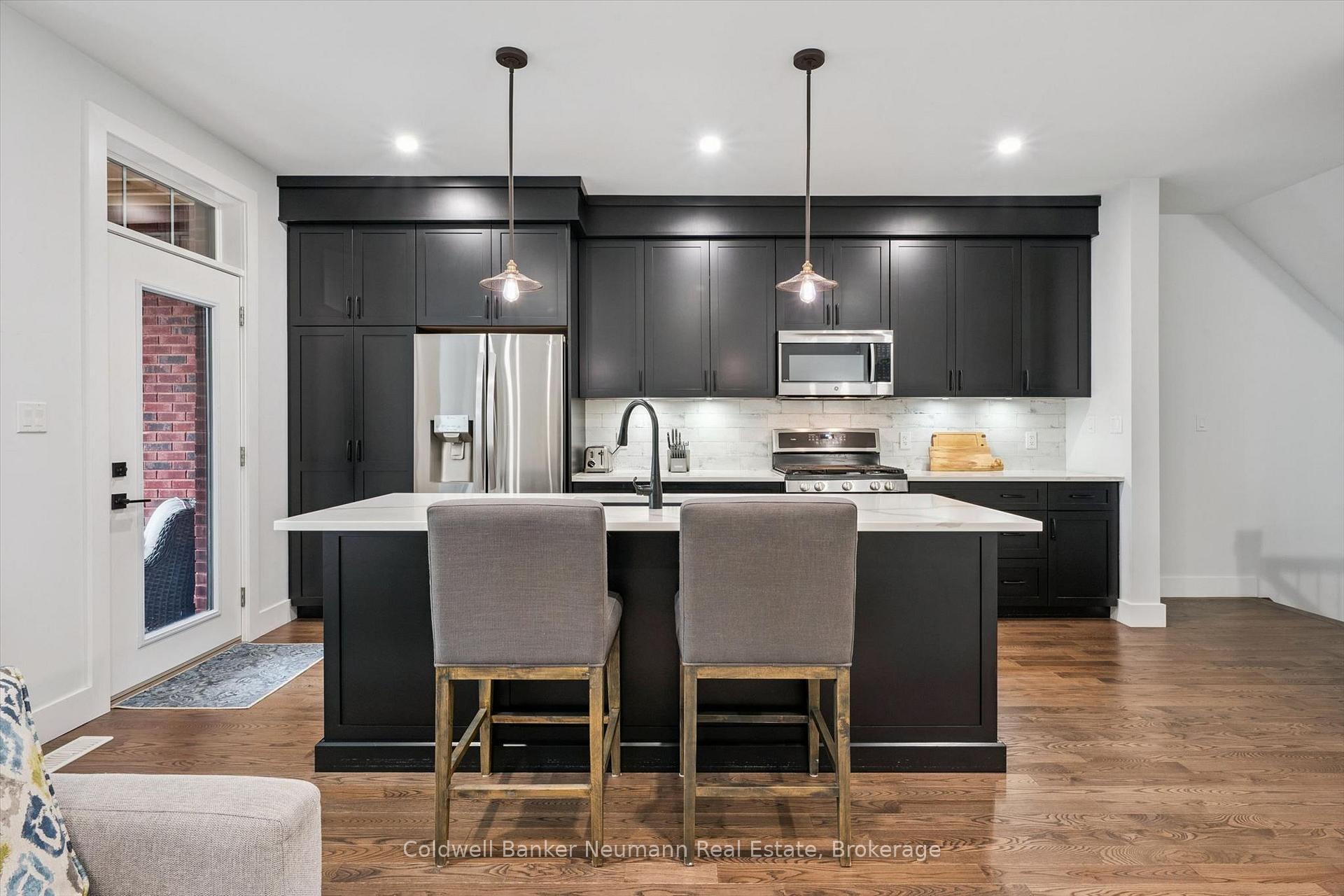 Photo 2 of 169 Morris Street, Guelph, St. Patrick's Ward — HOMEH