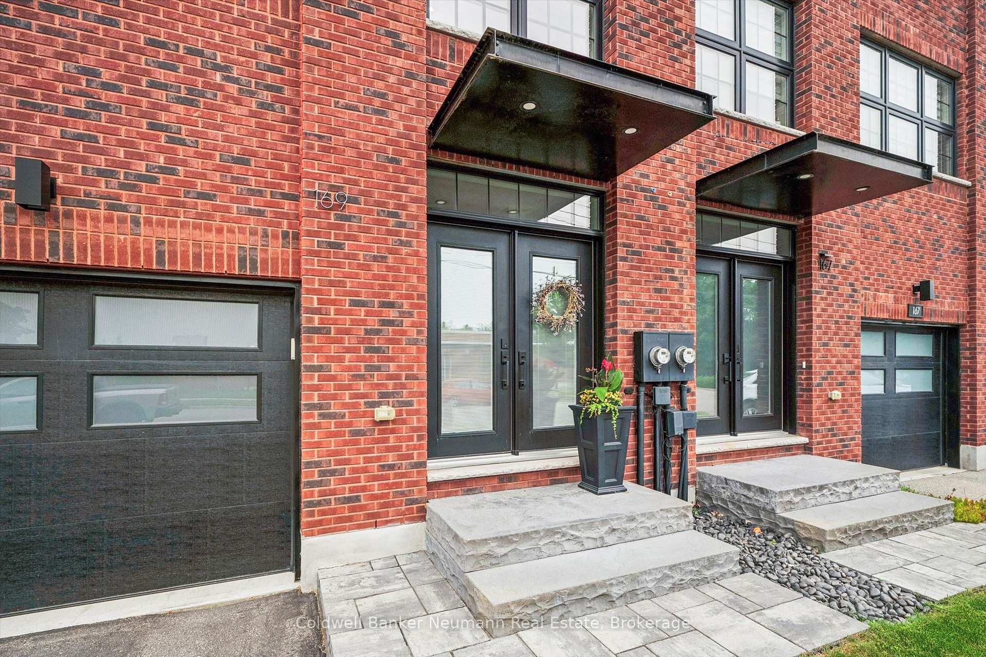 Photo 4 of 169 Morris Street, Guelph, St. Patrick's Ward — HOMEH