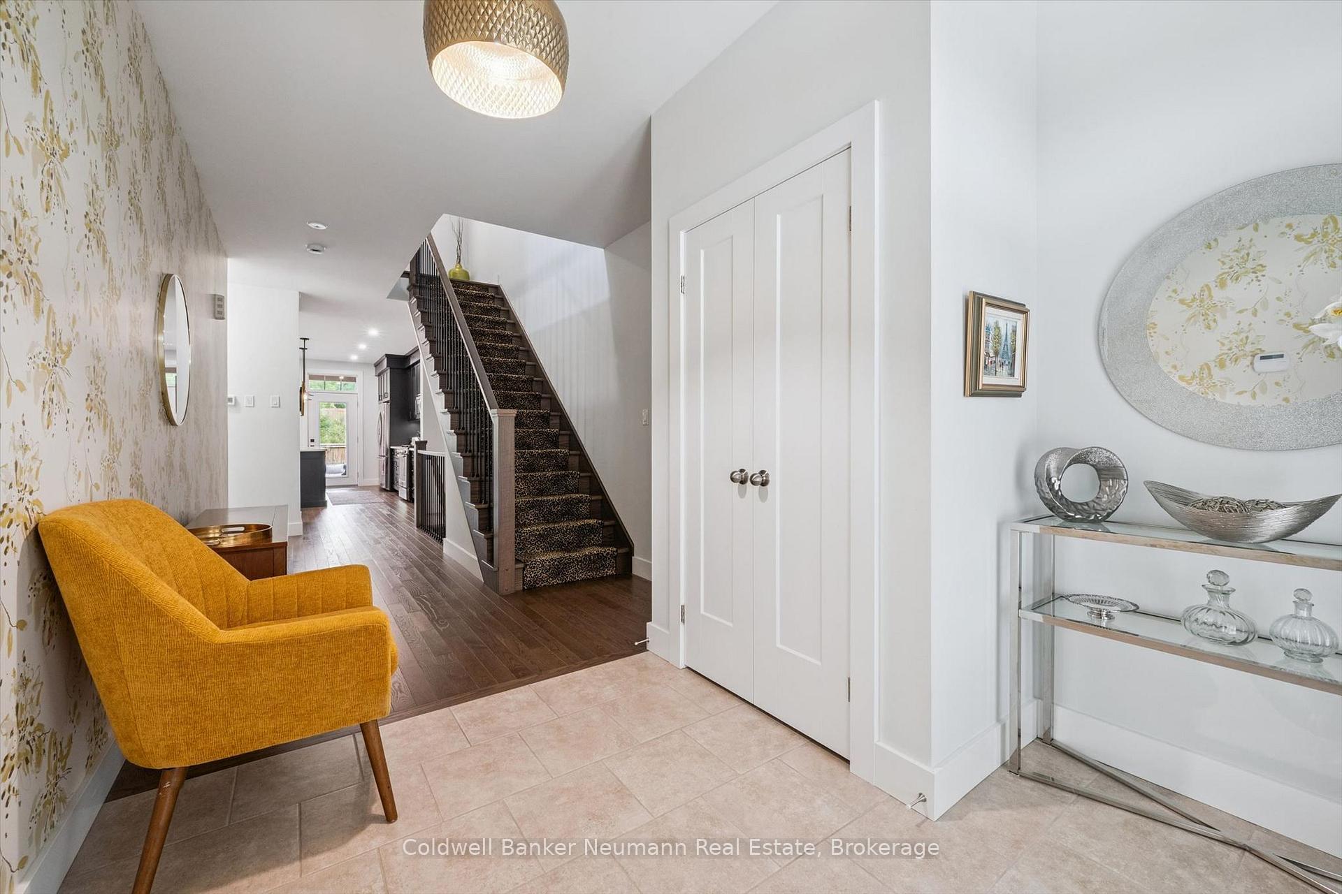 Photo 6 of 169 Morris Street, Guelph, St. Patrick's Ward — HOMEH