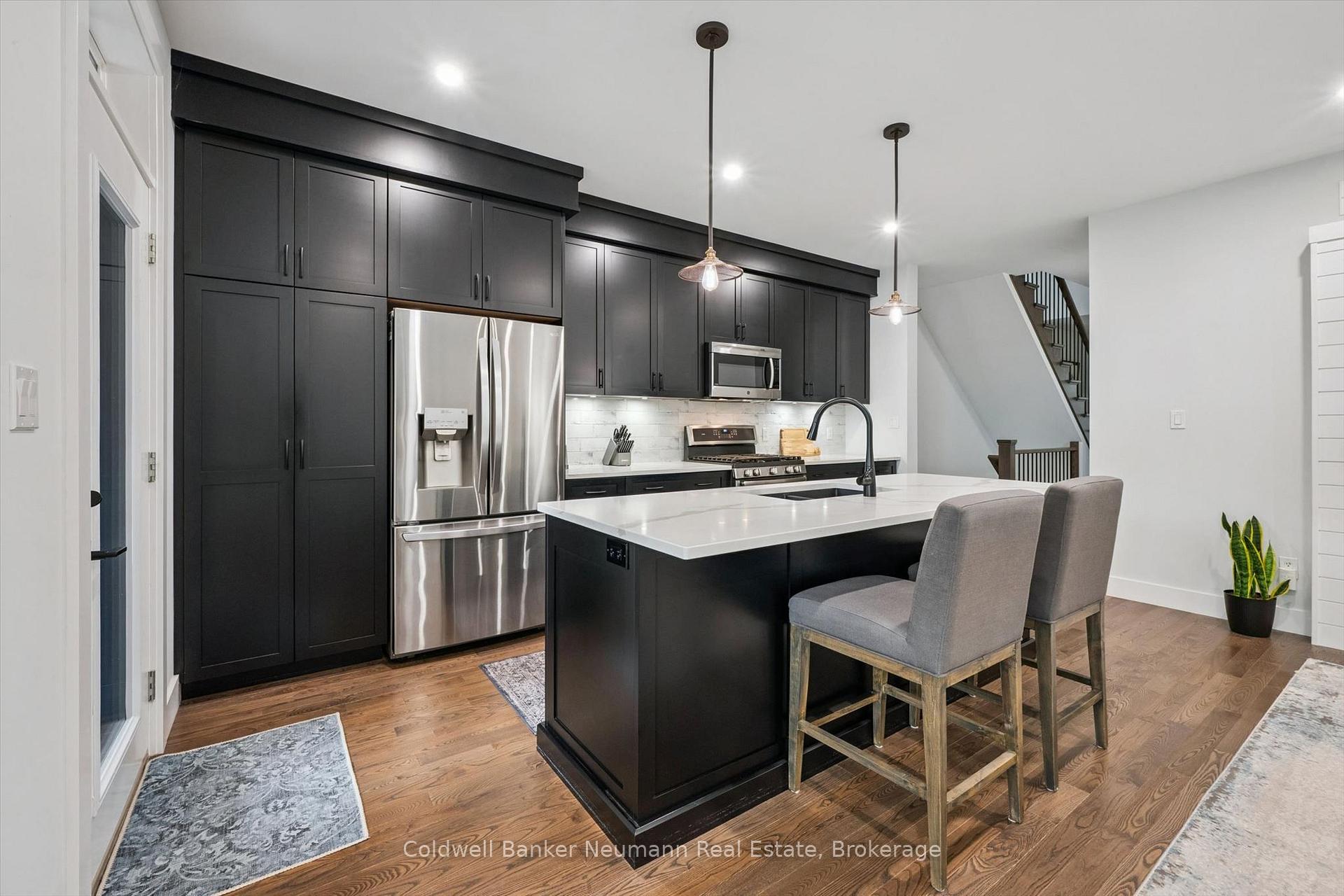 Photo 8 of 169 Morris Street, Guelph, St. Patrick's Ward — HOMEH