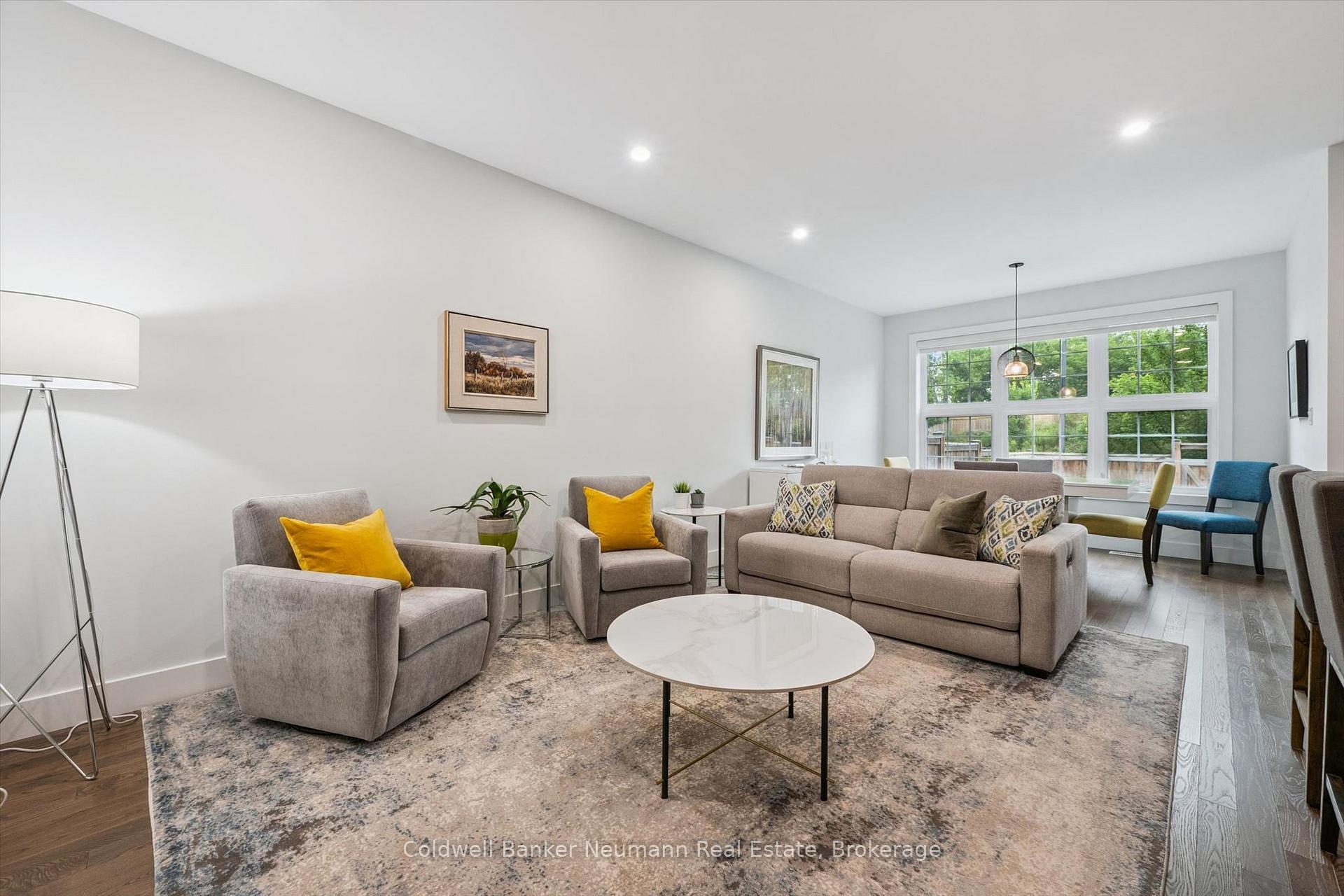 Photo 11 of 169 Morris Street, Guelph, St. Patrick's Ward — HOMEH