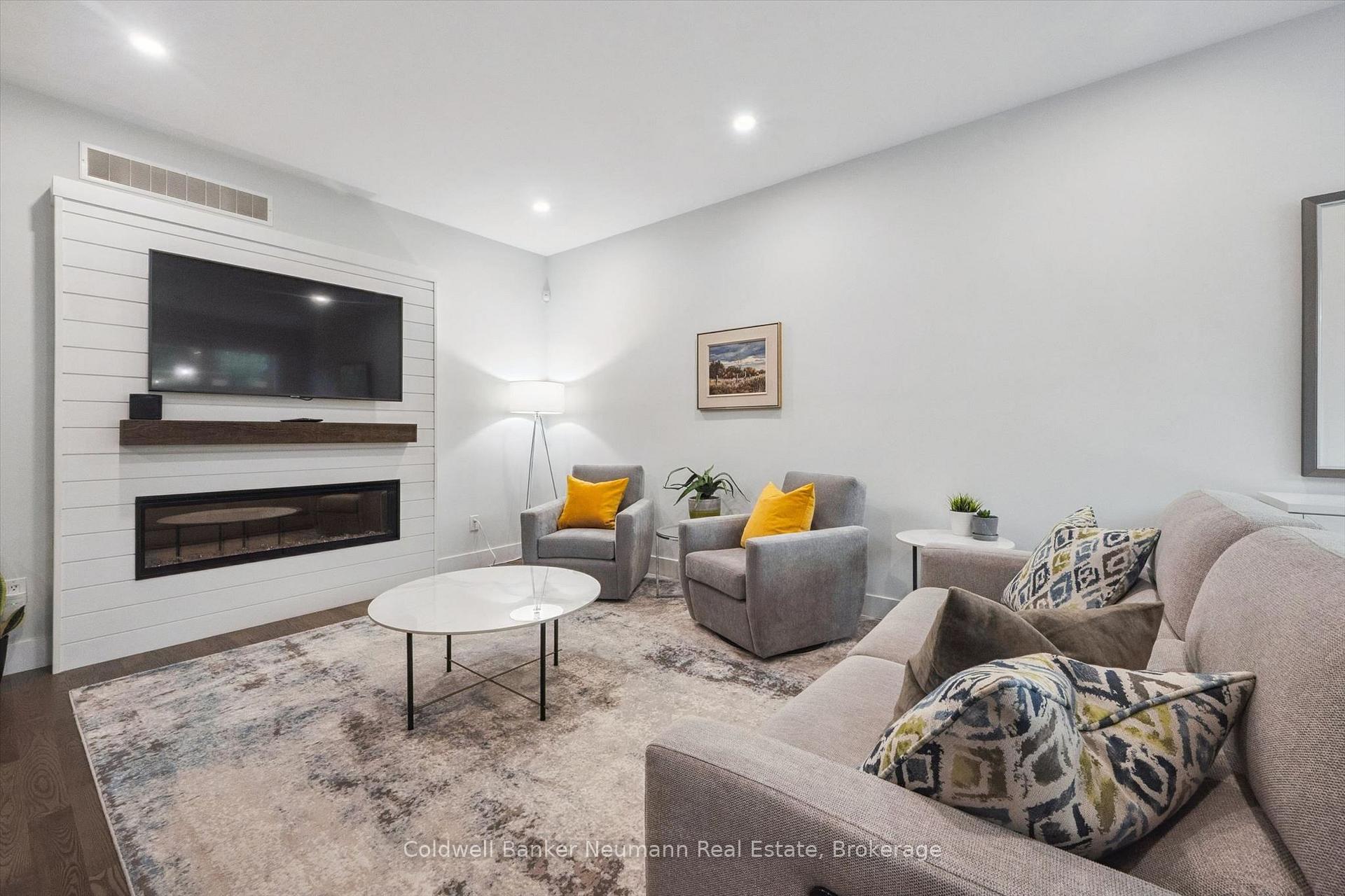 Photo 13 of 169 Morris Street, Guelph, St. Patrick's Ward — HOMEH