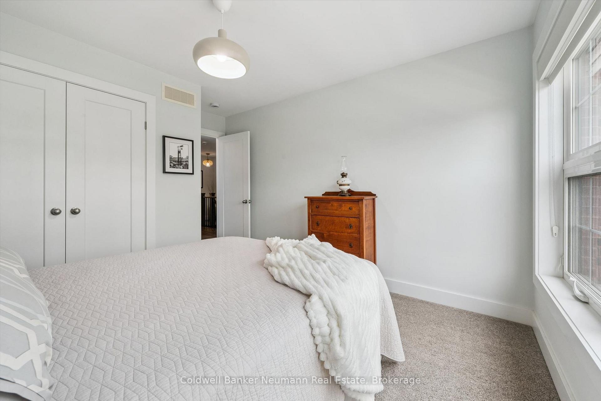 Photo 25 of 169 Morris Street, Guelph, St. Patrick's Ward — HOMEH