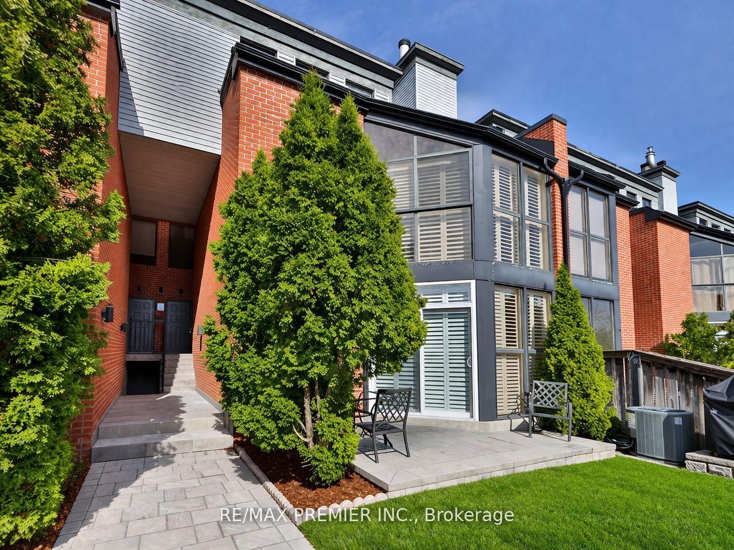 Photo 4 of Unit TH 8, 100 Arbors Lane, Vaughan, West Woodbridge — HOMEH