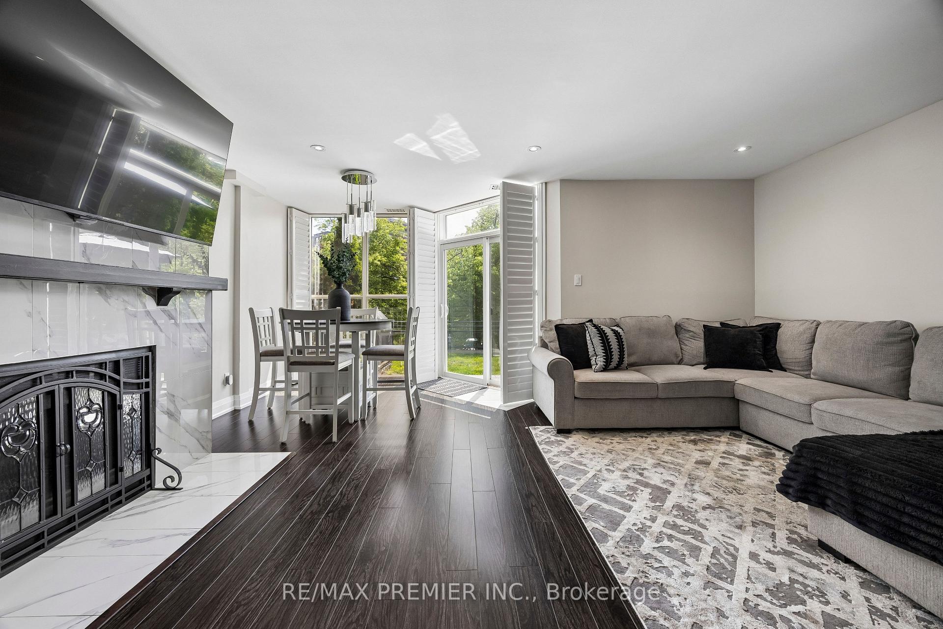 Photo 13 of Unit TH 8, 100 Arbors Lane, Vaughan, West Woodbridge — HOMEH