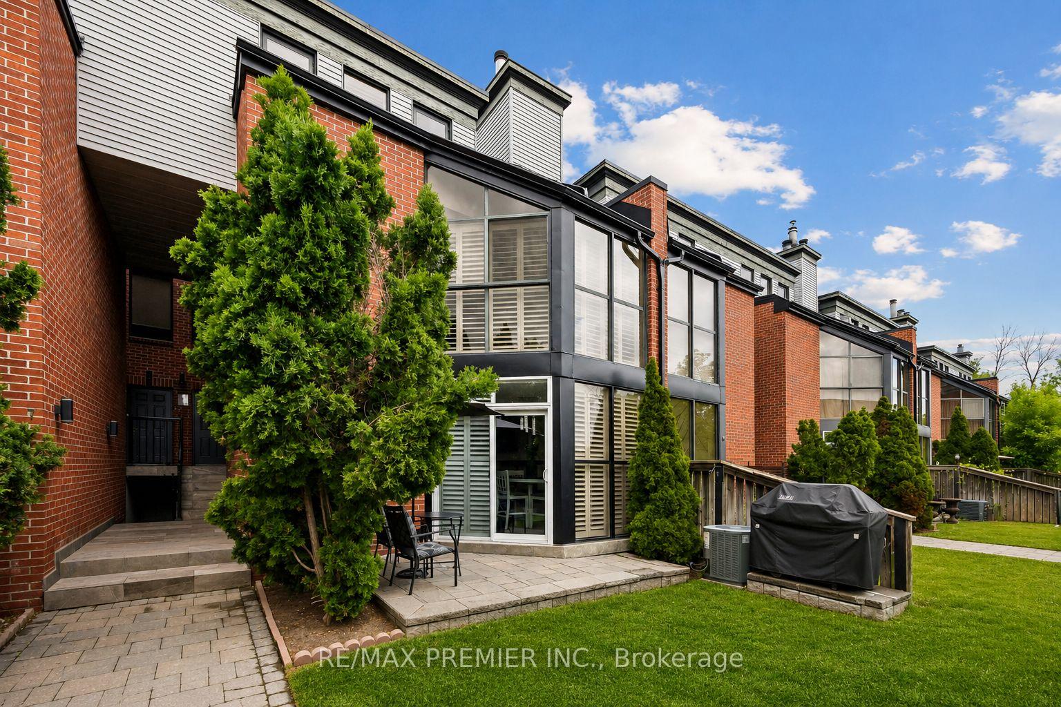 Photo 22 of Unit TH 8, 100 Arbors Lane, Vaughan, West Woodbridge — HOMEH