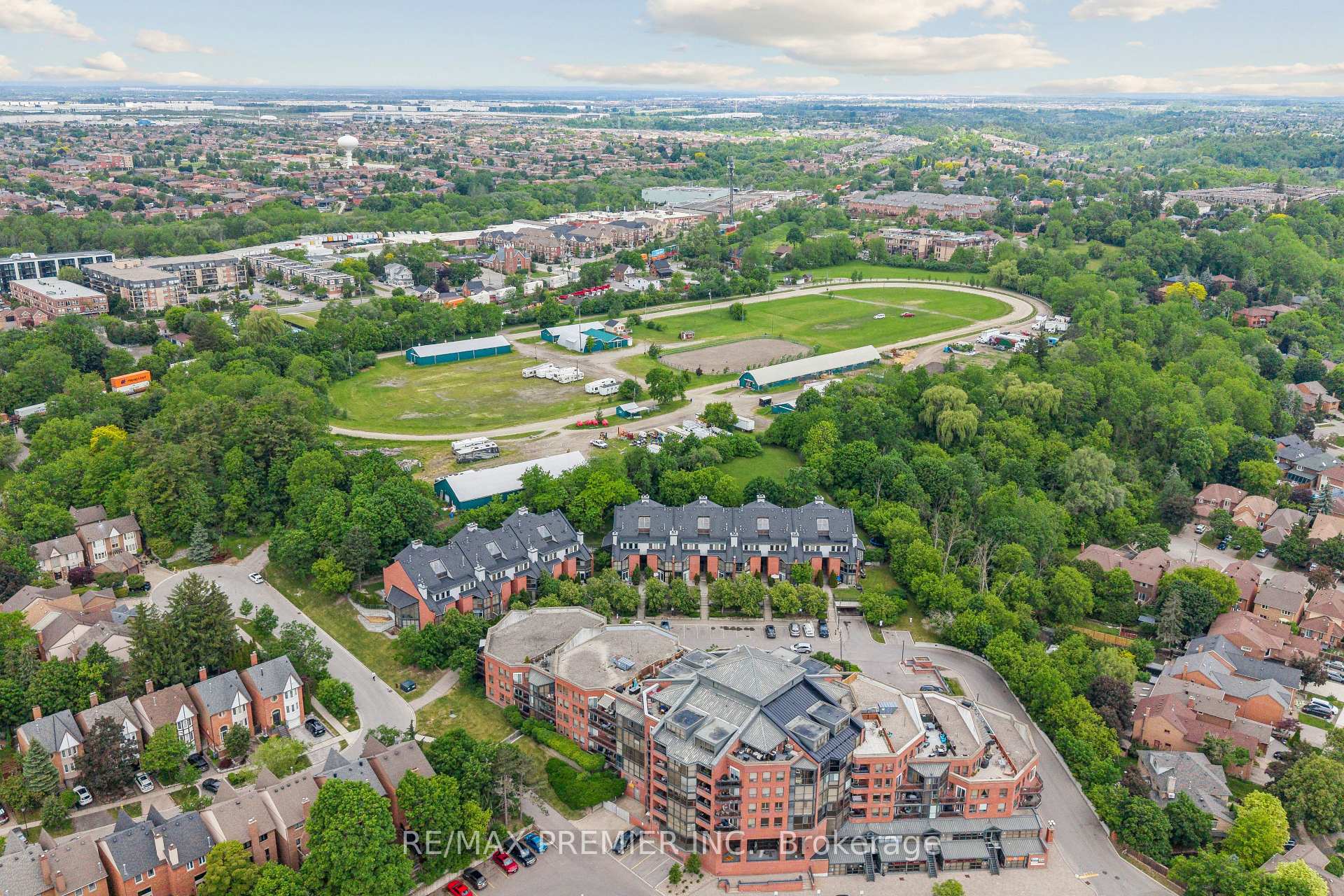 Photo 25 of Unit TH 8, 100 Arbors Lane, Vaughan, West Woodbridge — HOMEH