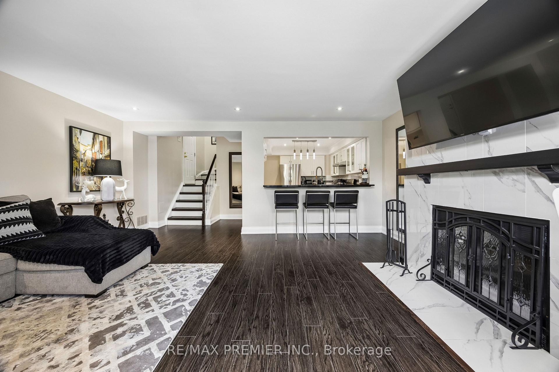 Photo 34 of Unit TH 8, 100 Arbors Lane, Vaughan, West Woodbridge — HOMEH