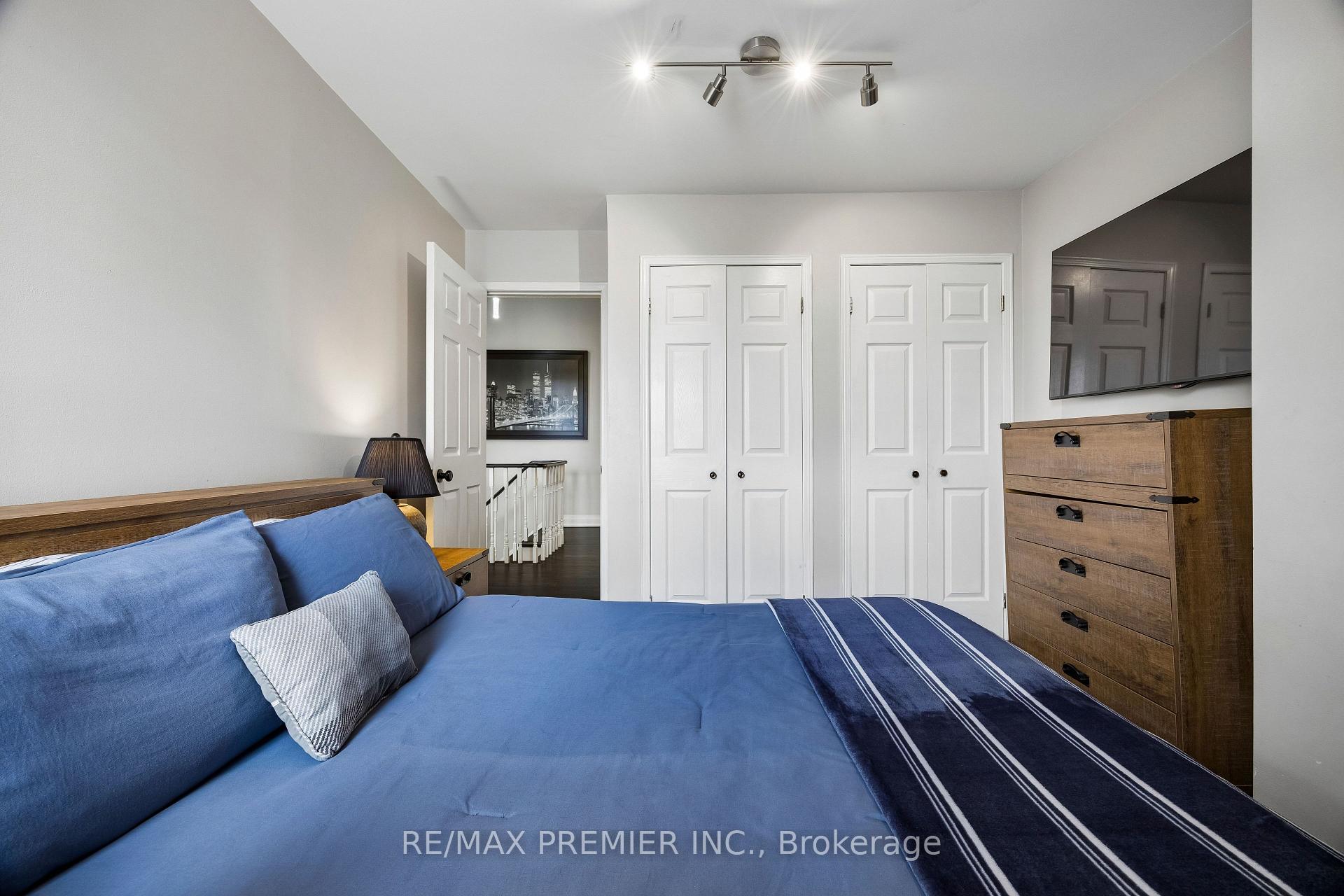 Photo 38 of Unit TH 8, 100 Arbors Lane, Vaughan, West Woodbridge — HOMEH