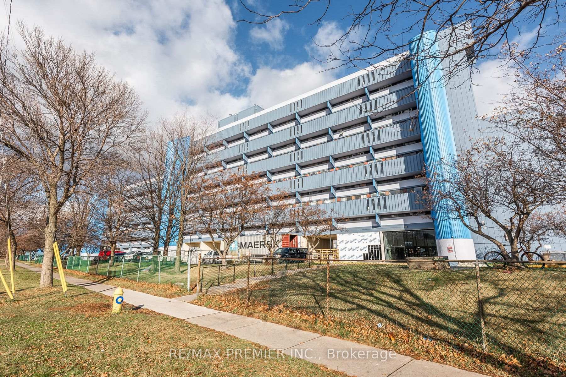 Photo 2 of Unit 612, 4673 Jane Street, North York, Black Creek — HOMEH