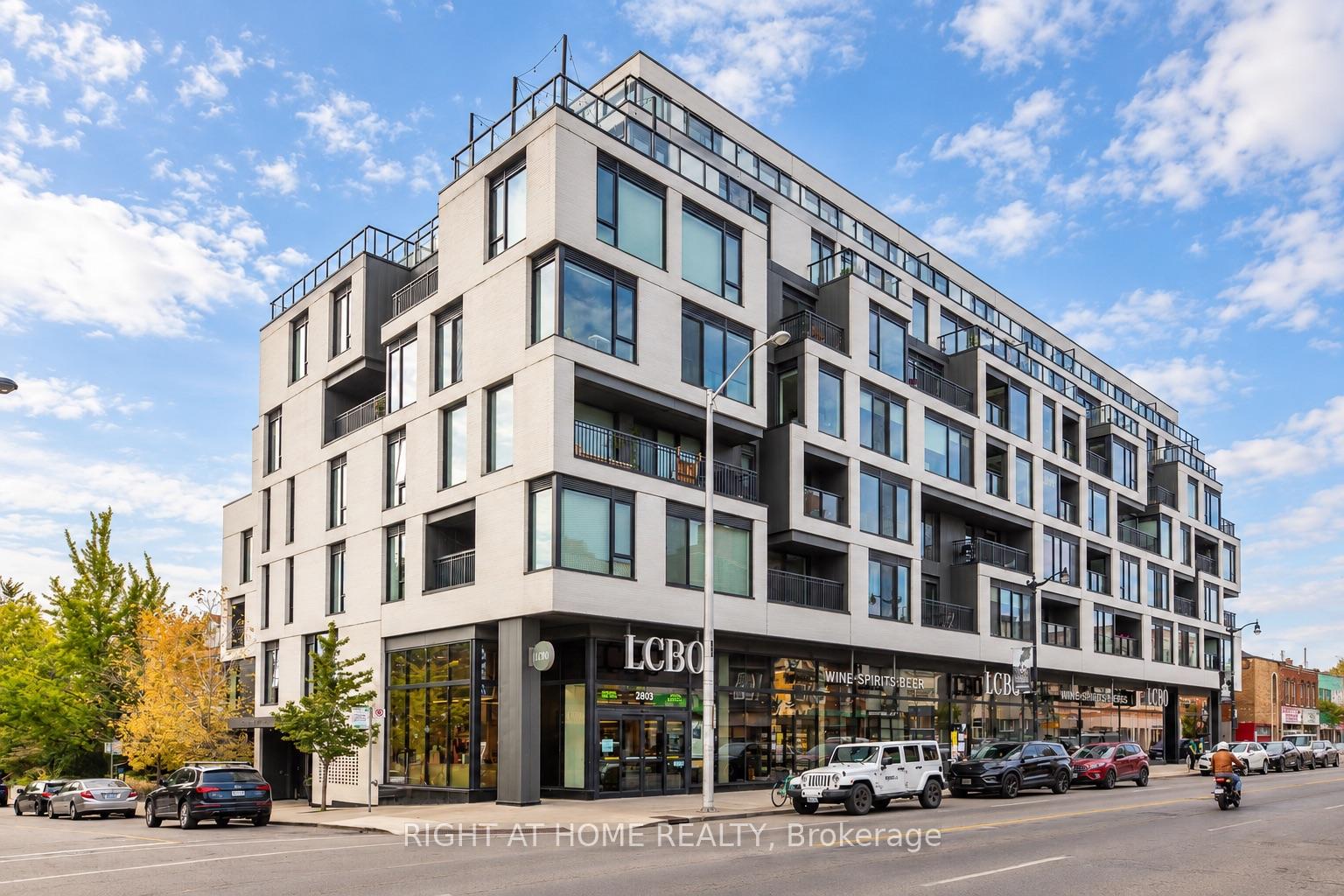 Front of Unit 303, 530 Indian Grove