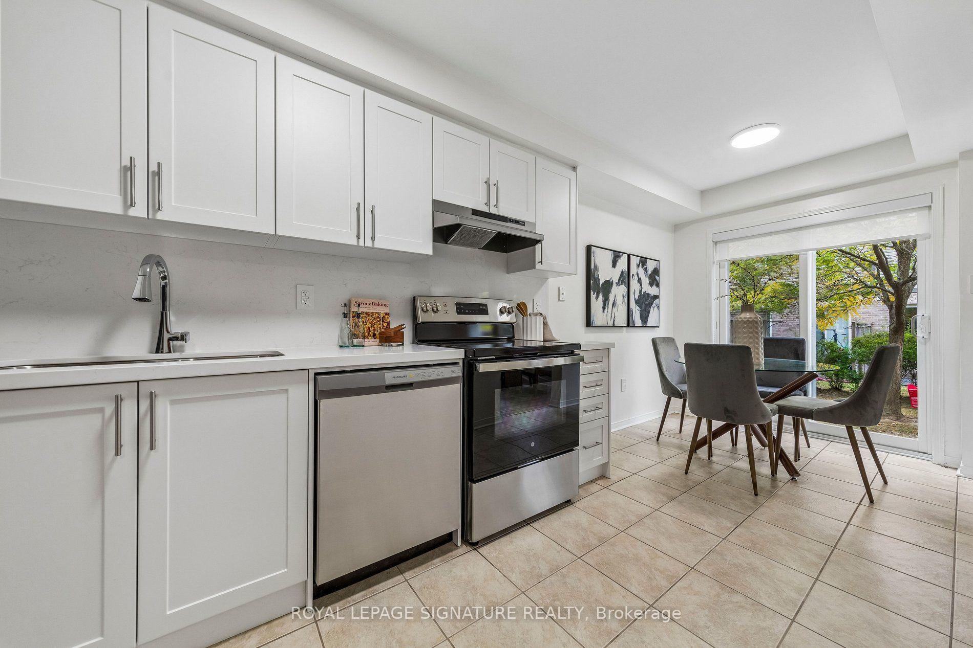 Photo 3 of Unit 100, 86 Joymar Drive, Mississauga, Streetsville — HOMEH