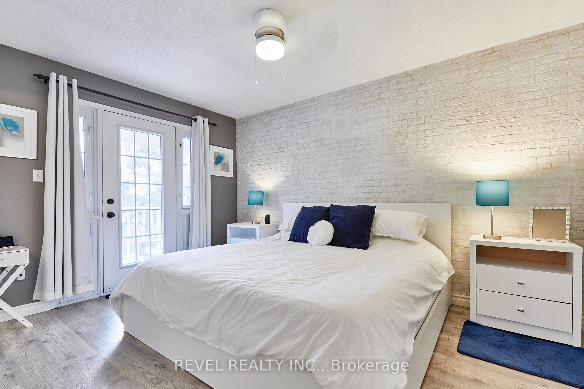 Photo 17 of 20 Breakwater Drive, Whitby, Port Whitby — HOMEH