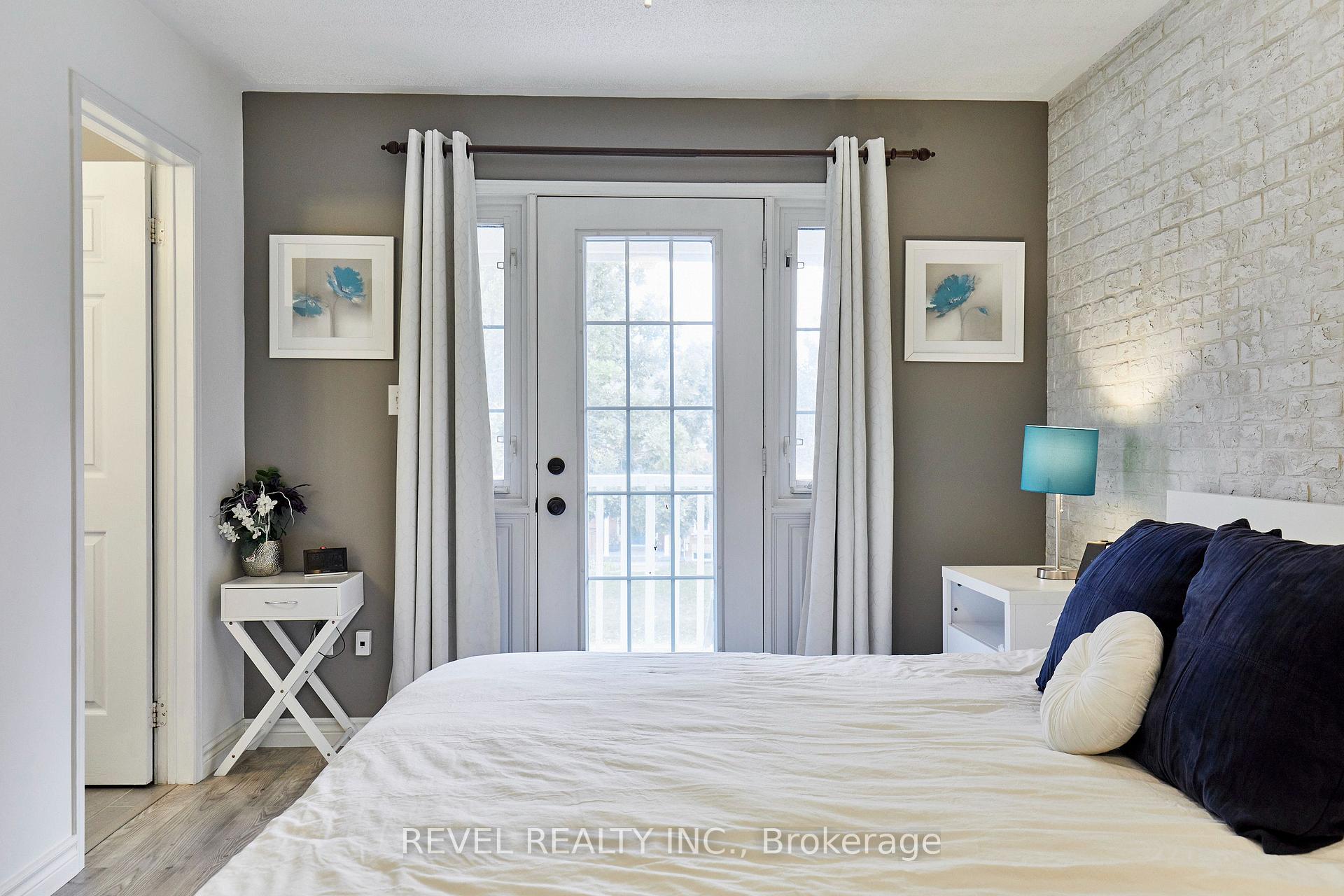 Photo 19 of 20 Breakwater Drive, Whitby, Port Whitby — HOMEH