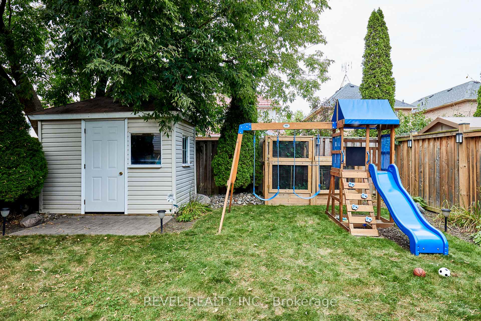 Photo 39 of 20 Breakwater Drive, Whitby, Port Whitby — HOMEH