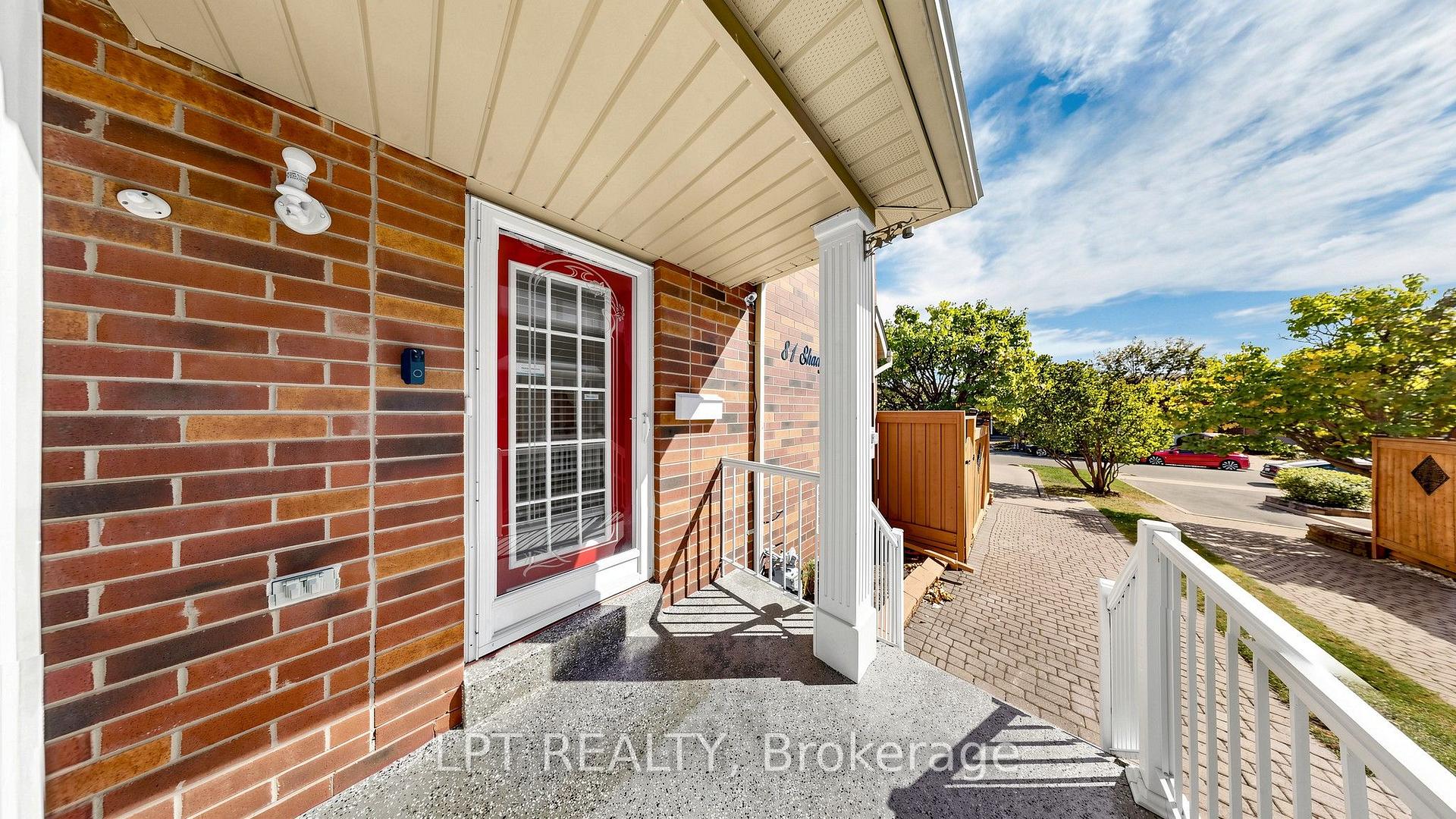 Photo 4 of 81 Shady Pine Circle, Brampton, Sandringham-Wellington — HOMEH