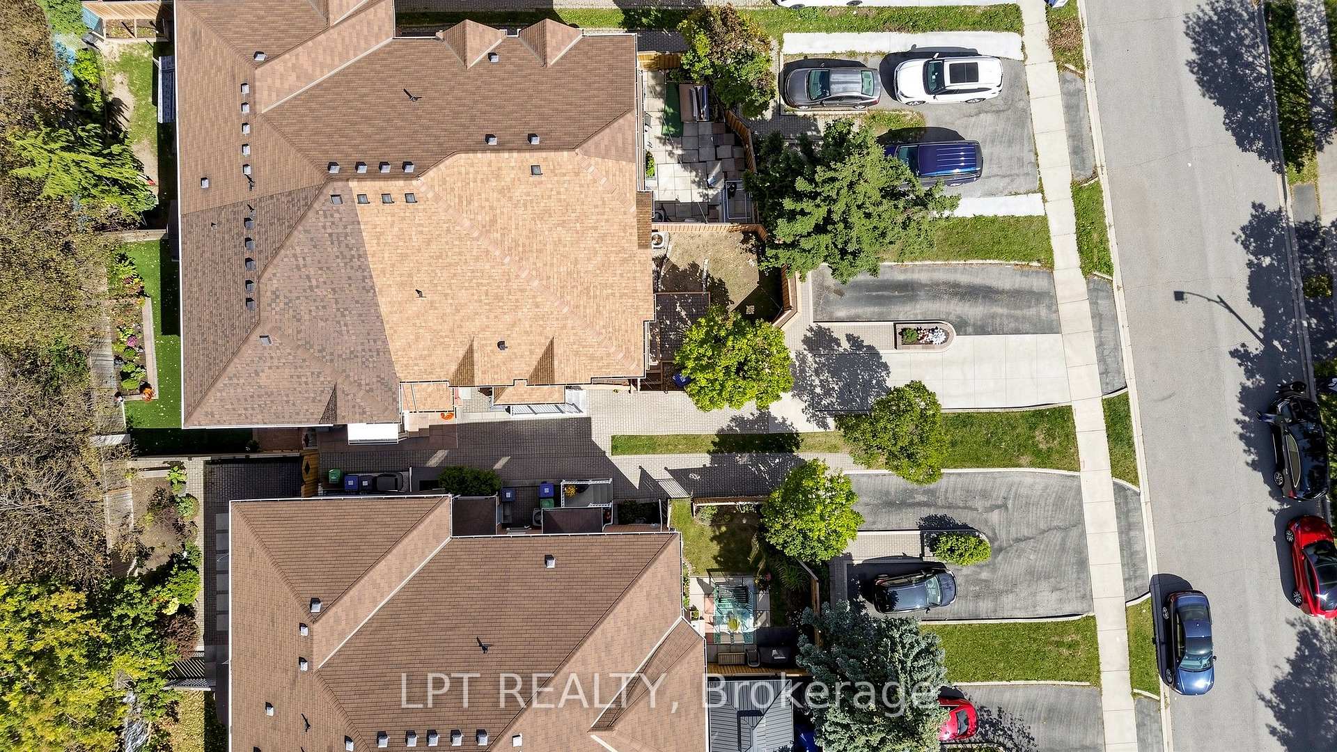Photo 41 of 81 Shady Pine Circle, Brampton, Sandringham-Wellington — HOMEH