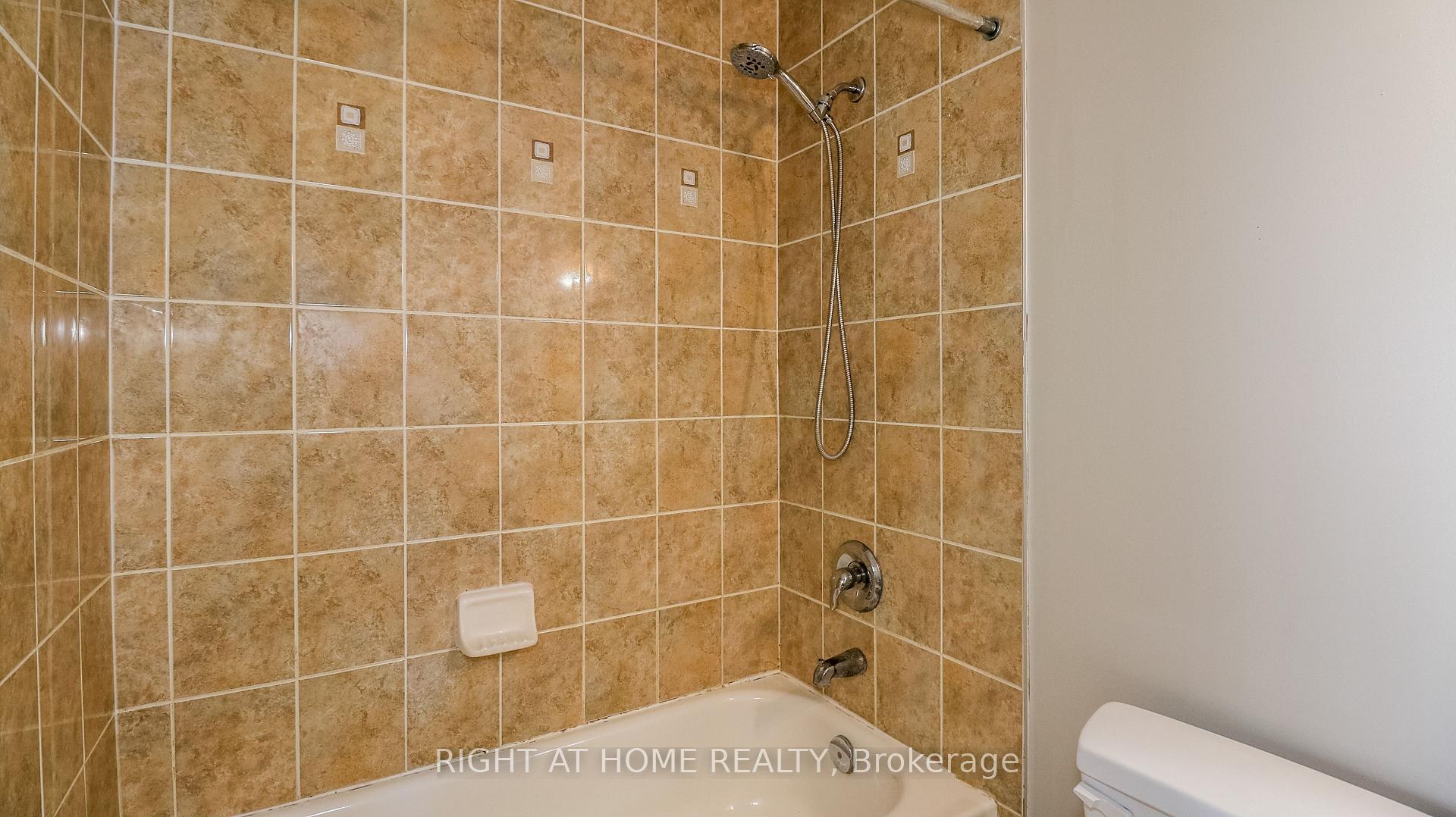 Photo 32 of 165 Greenwood Drive, Essa, Angus — HOMEH