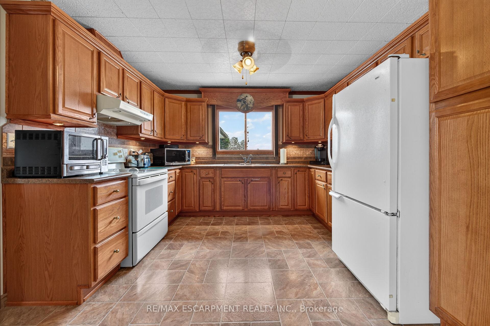 Photo 7 of 1057 Concession 4 Road, Haldimand — HOMEH