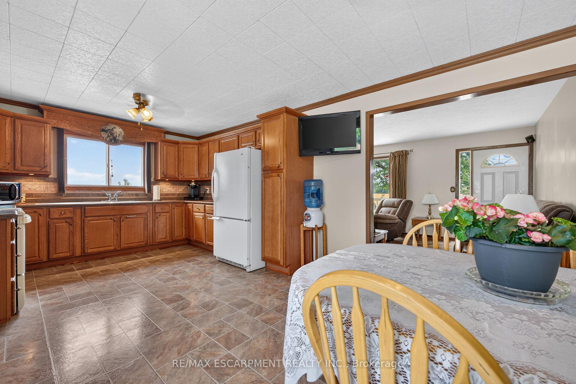 Photo 12 of 1057 Concession 4 Road, Haldimand — HOMEH