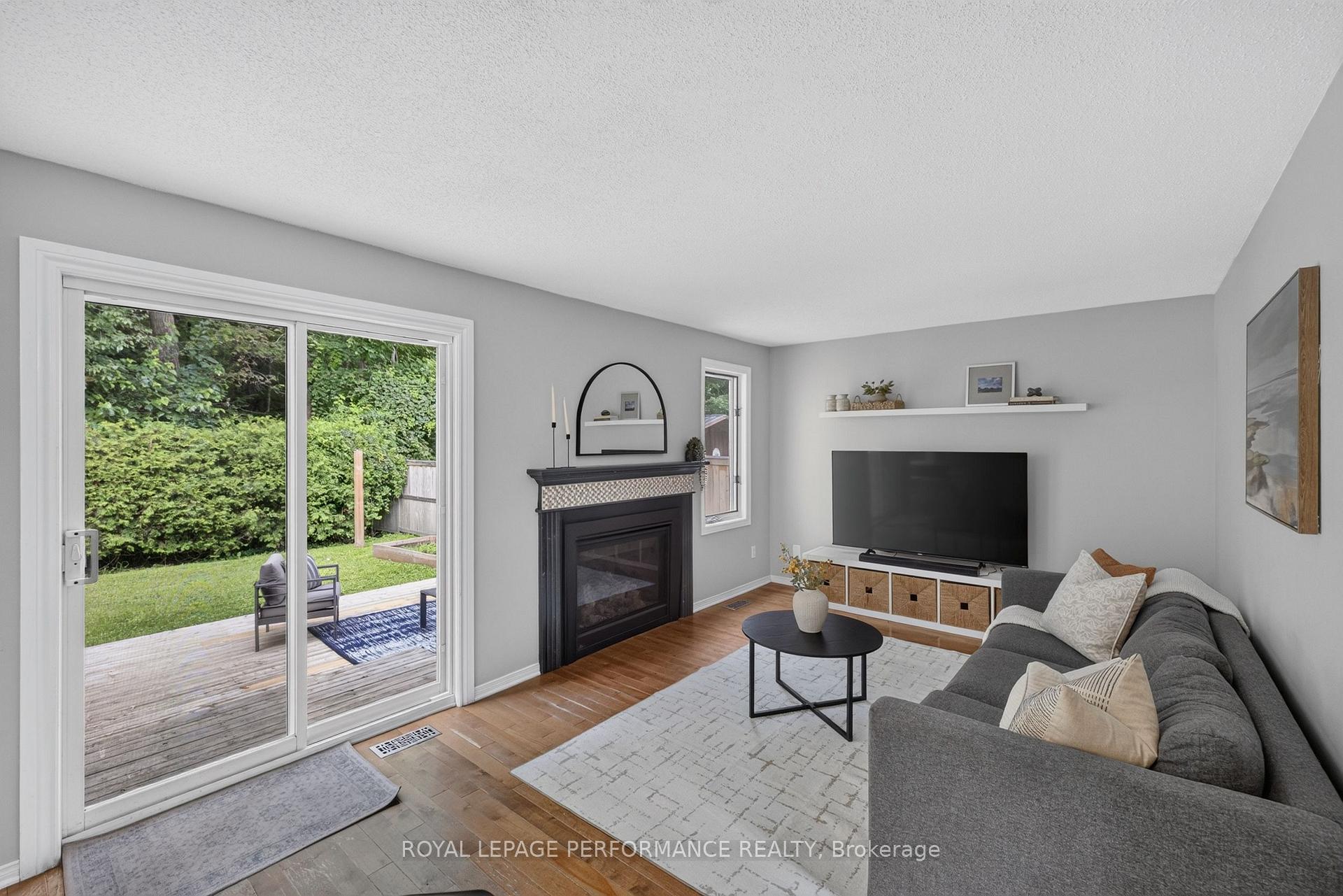 Photo 10 of 1720 Bellechasse Place, Ottawa, Chapel Hill — HOMEH