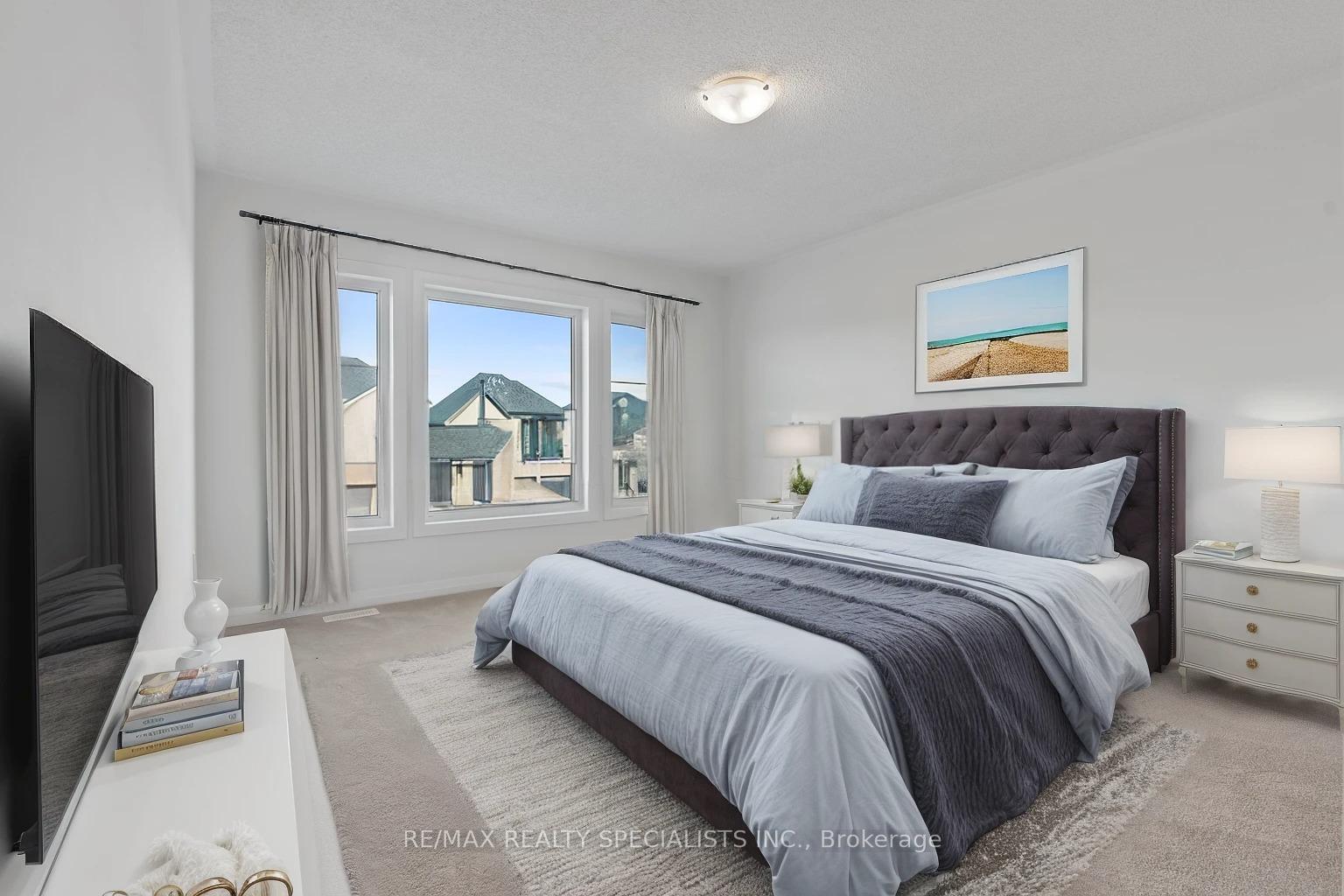 Photo 5 of 643 Windwood Drive, Hamilton, Binbrook — HOMEH