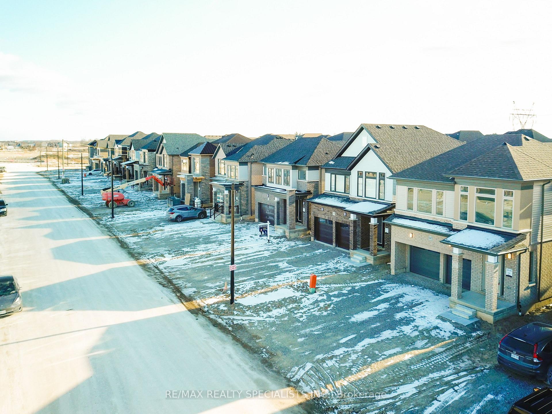 Photo 8 of 643 Windwood Drive, Hamilton, Binbrook — HOMEH