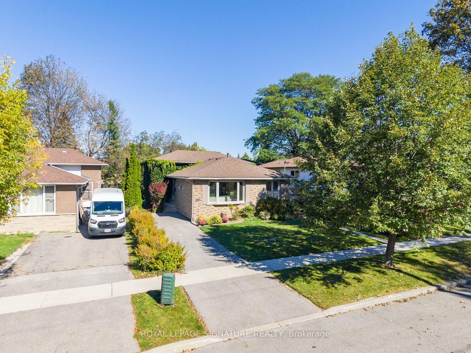 Photo 1 of 46 Manorglen Crescent, Scarborough, Agincourt South-Malvern West — HOMEH